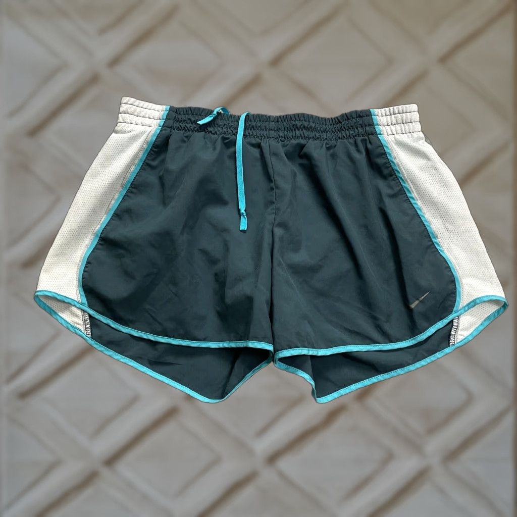 Nike Nike Dri-Fit Active Shorts Women M Blue Elastic Waist Athletic Running 30x4 Size 32" / US 10 / IT 46 - 1 Thumbnail