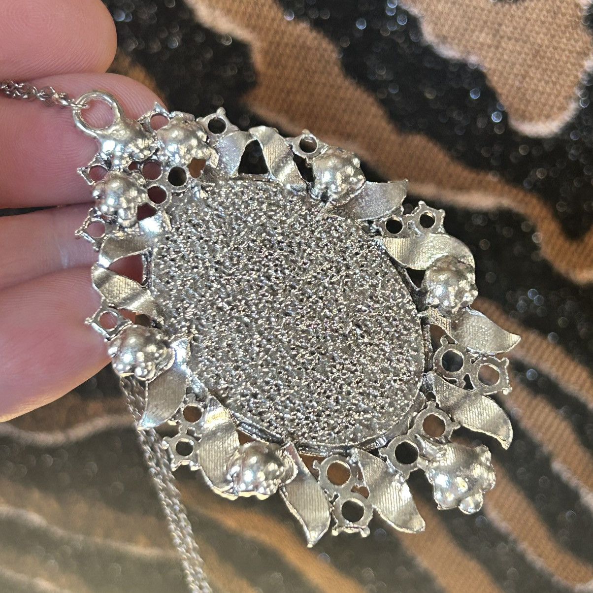Handmade Handcrafted vintage high dome Victorian lady cameo necklace Size ONE SIZE - 7 Thumbnail