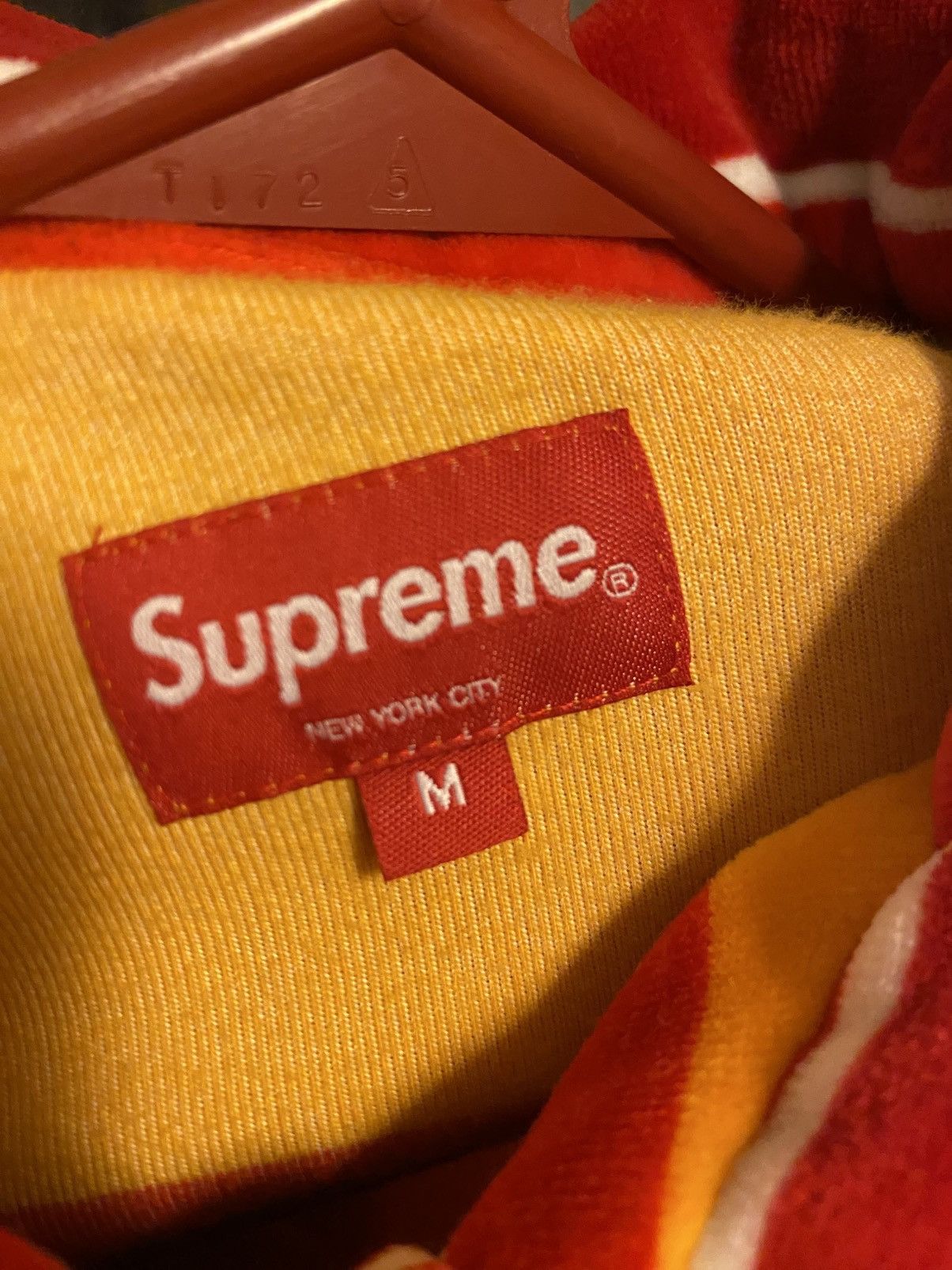 Supreme supreme gold and red velour polo like new Size US M / EU 48-50 / 2 - 3 Thumbnail