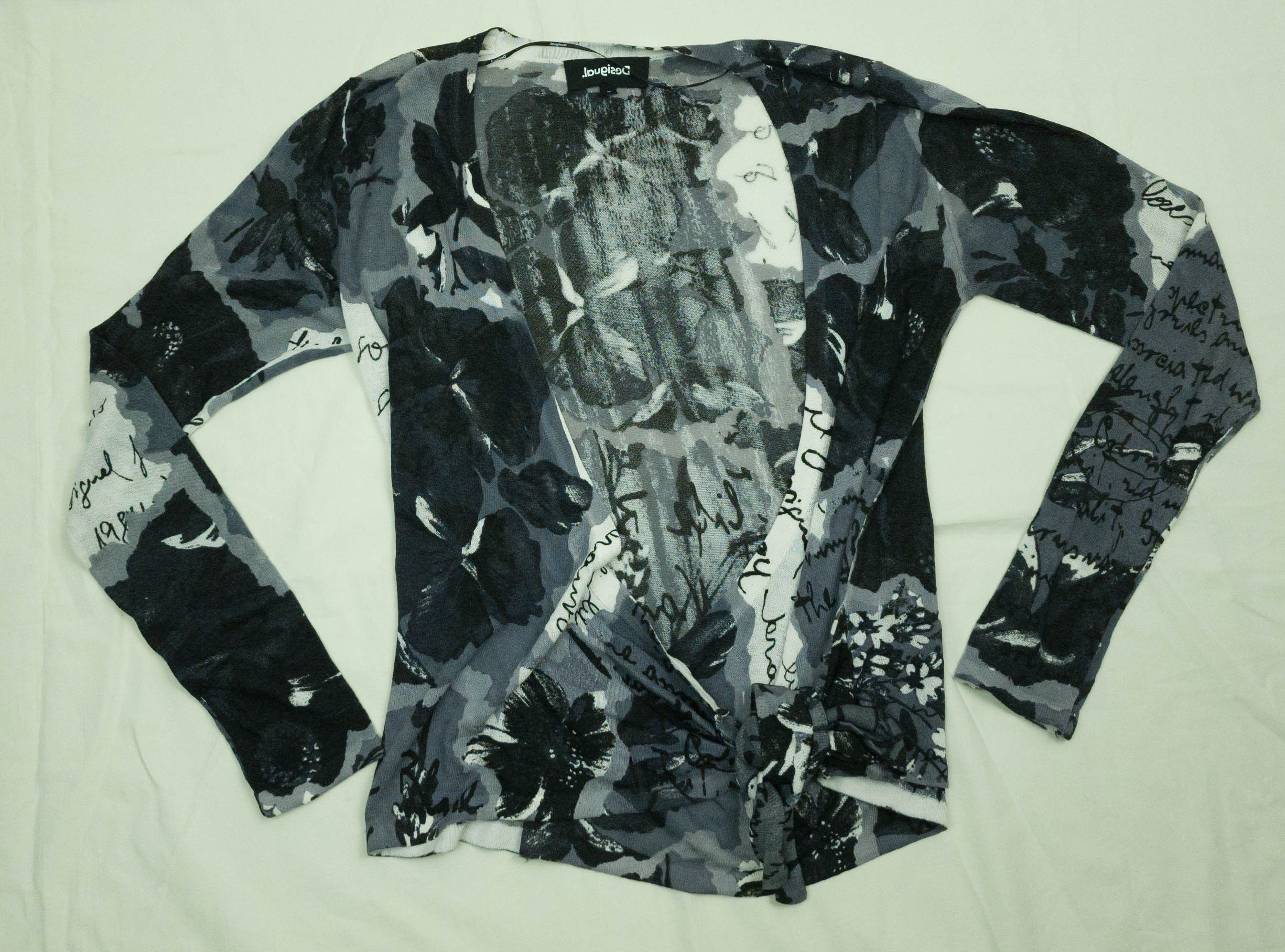 Desigual Desigual womens top cardigan size S vgc Size S / US 4 / IT 40 - 3 Thumbnail