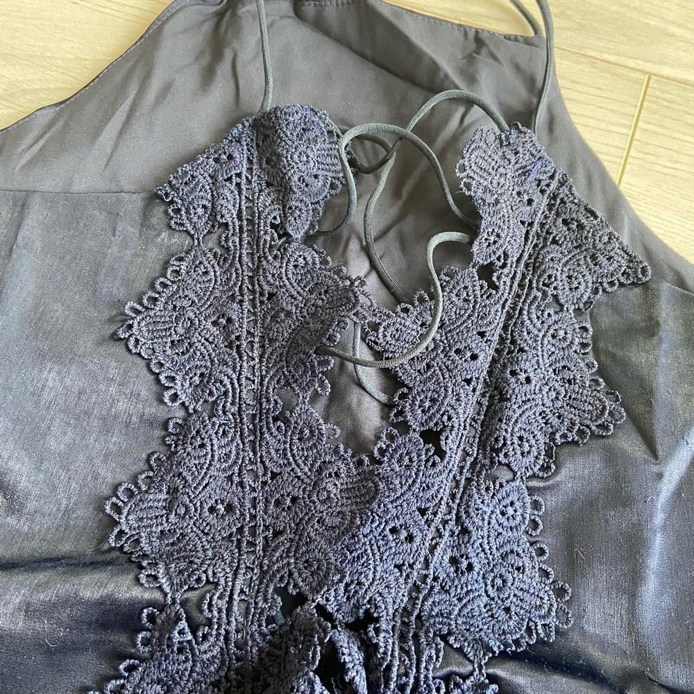 Designer Elegant Navy Blue Lace Detail Cami Top Size S / US 4 / IT 40 - 3 Thumbnail