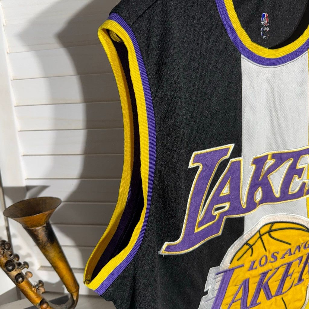 NBA NBA Lakers 3D logo basketball jersey shirt black yellow L Size US L / EU 52-54 / 3 - 3 Thumbnail