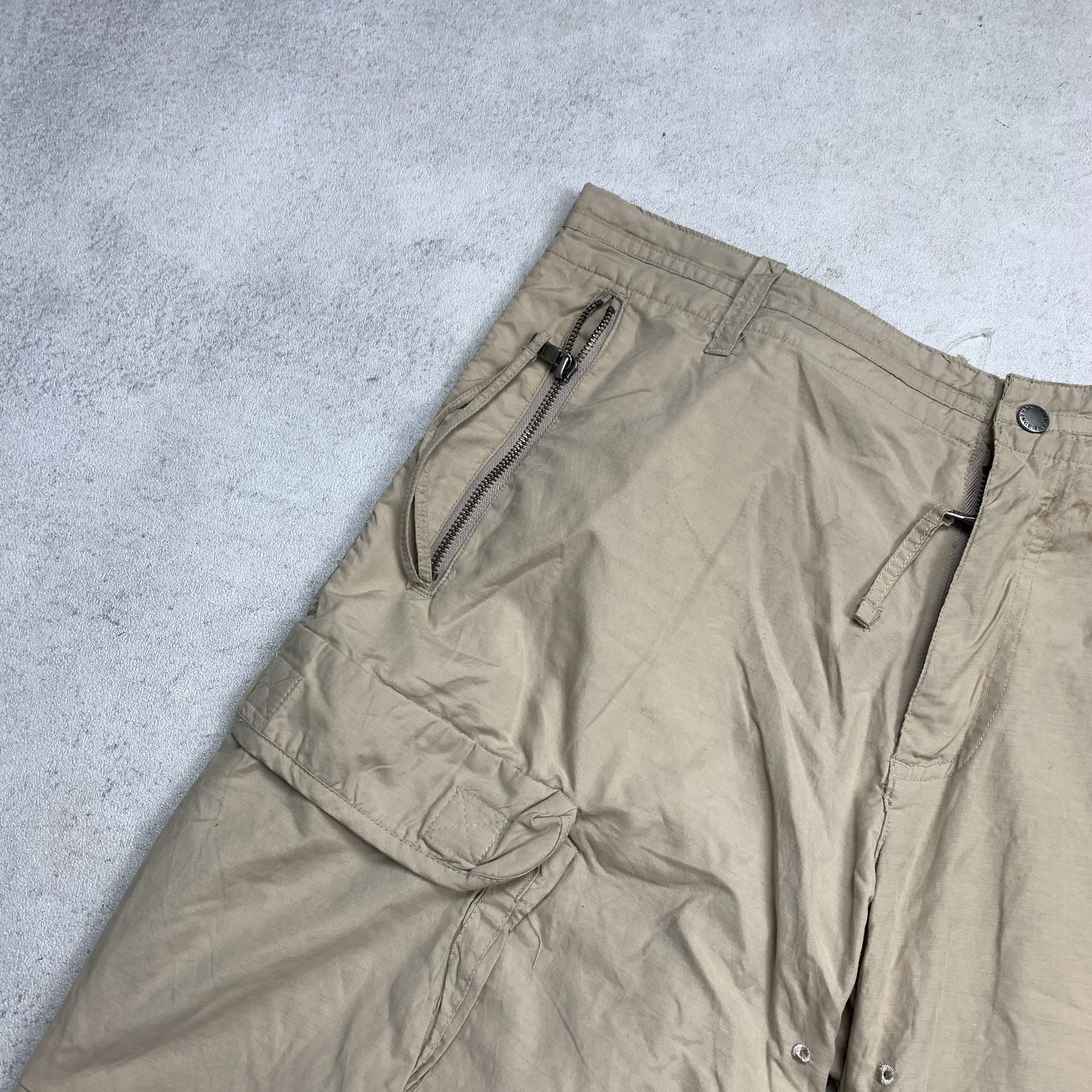 Armani Exchange Armani Exchange Shorts Cargo Pants Size US 36 / EU 52 - 5 Thumbnail