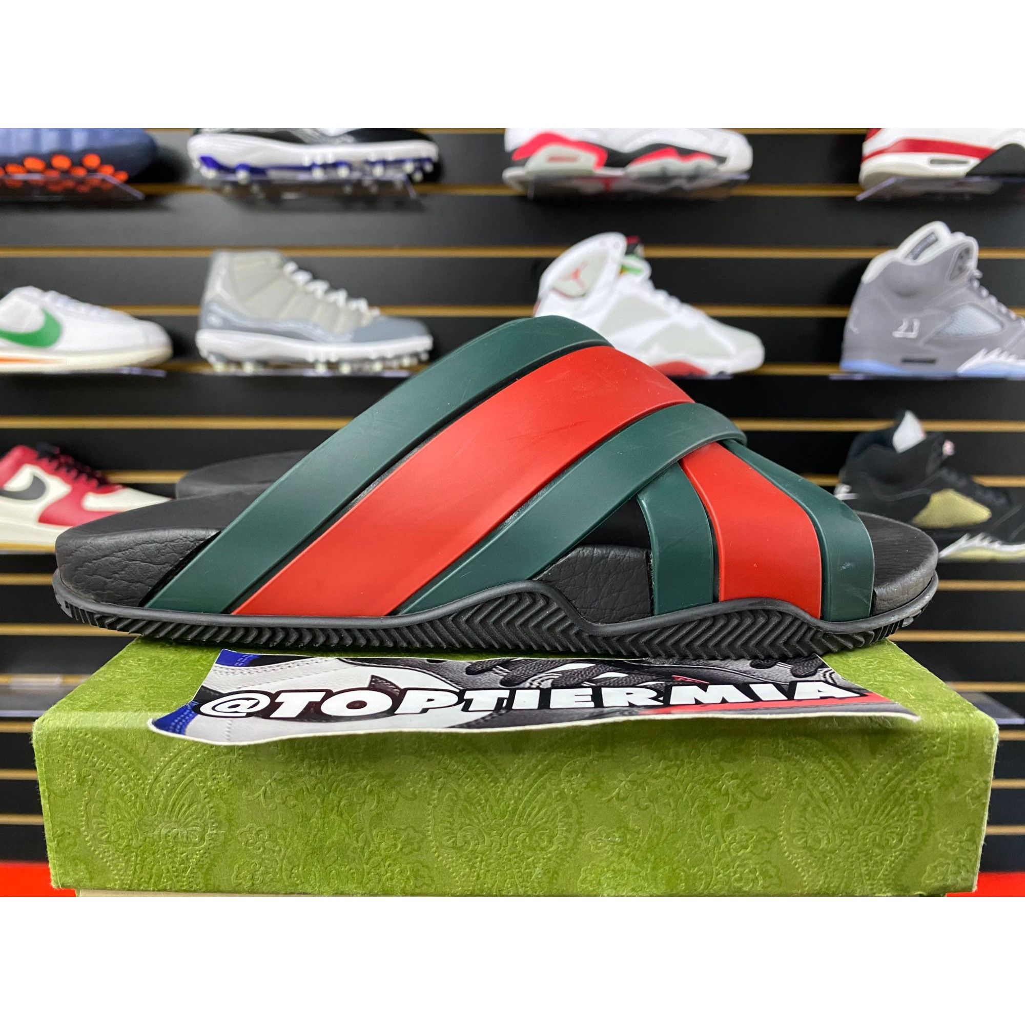 Gucci GUCCI RUBBER WEB CRISSCROSS SLIDES GREEN RED SZ 7 Size US 7 / EU 40 - 3 Thumbnail