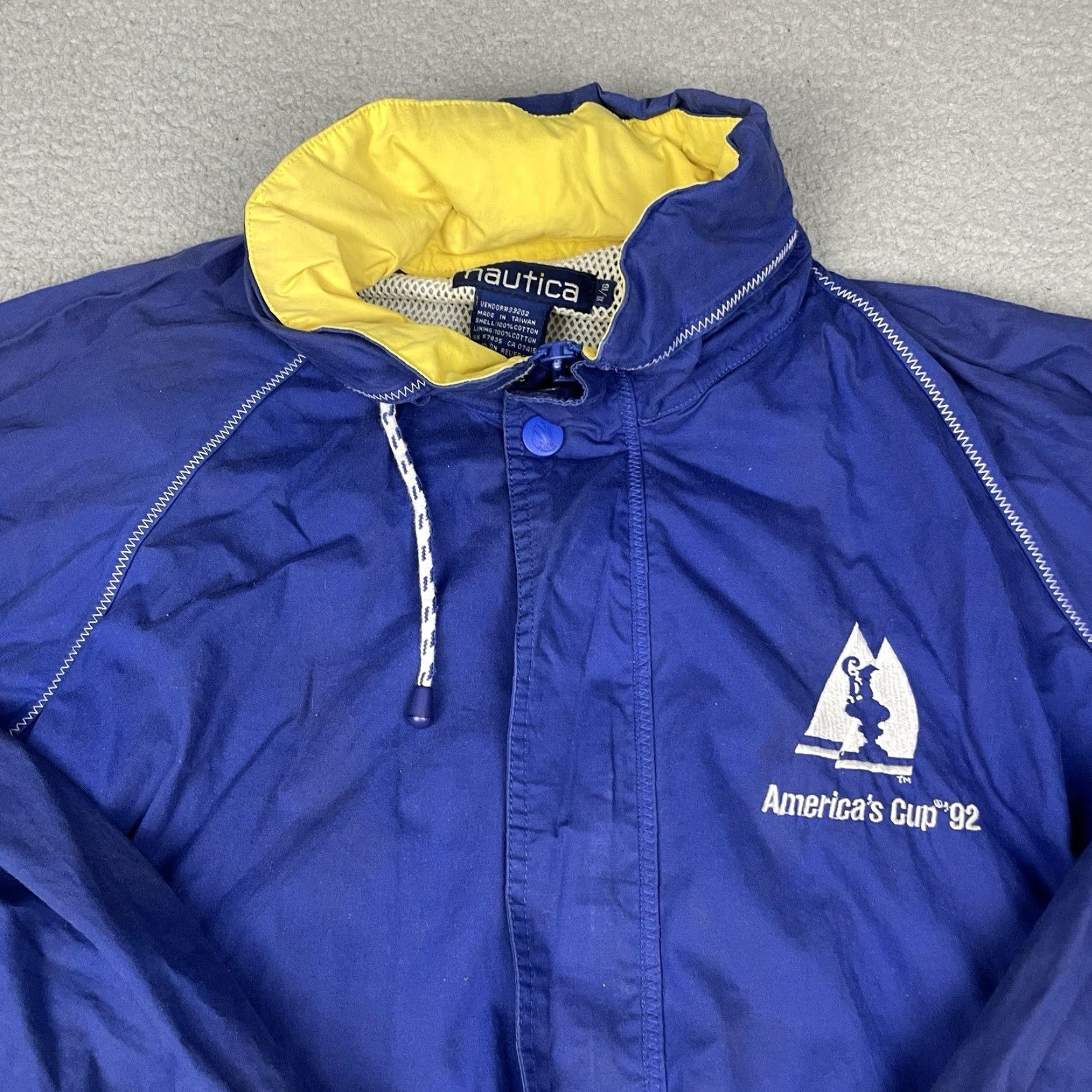 Nautica VINTAGE Nautica Jacket Adult XL Blue Logo 1992 Americas Cup Sailing Windbreaker Windbreaker Jacket XL Blue Logo Nautica Mens 90s Nautical Outdoor USA Size US XL / EU 56 / 4 - 2 Thumbnail