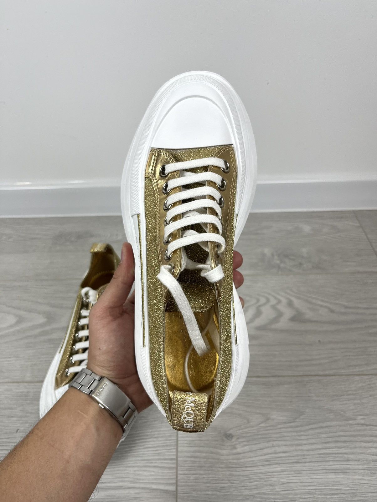 Alexander McQueen Alexander McQueen Gold Glitter Trainers Sneakers Women’s Size US 9.5 / IT 39.5 - 10 Thumbnail