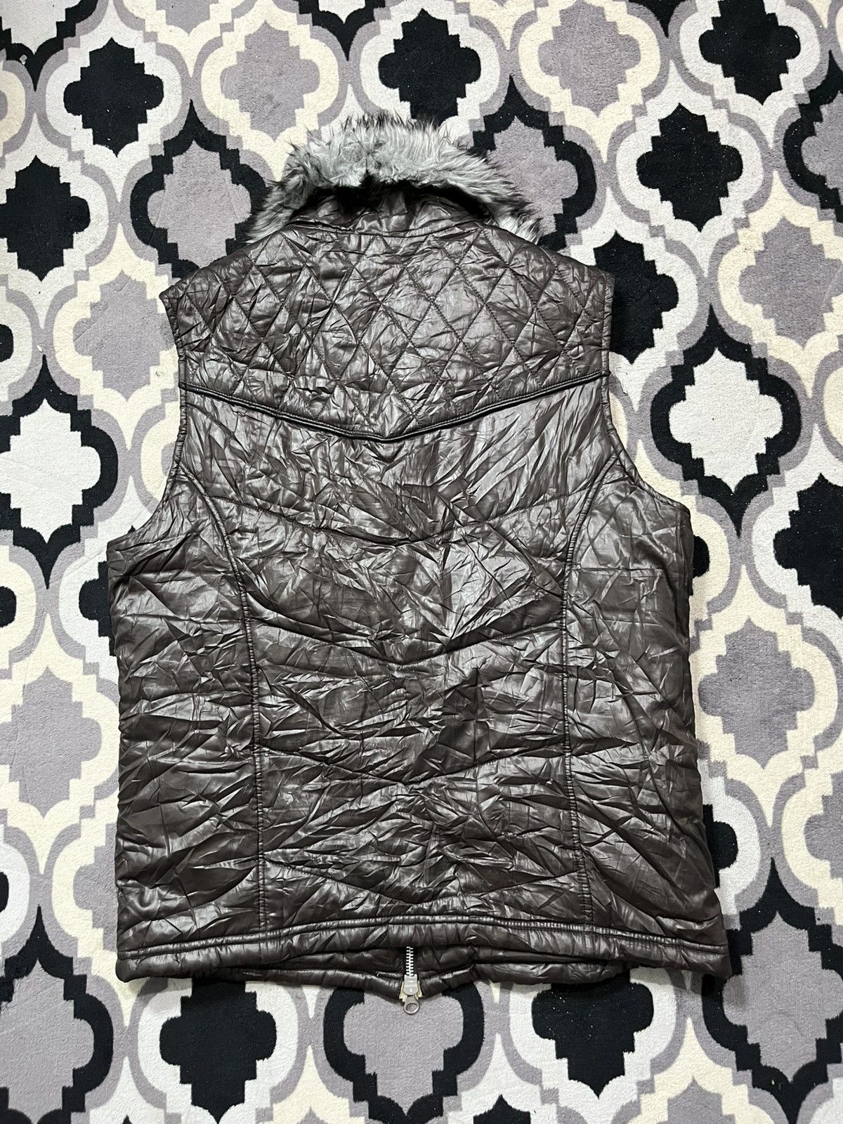 Le Grande Bleu (L.G.B.) 2000s spinach faux fur punk puffer vest jacket Size US M / EU 48-50 / 2 - 2 Thumbnail