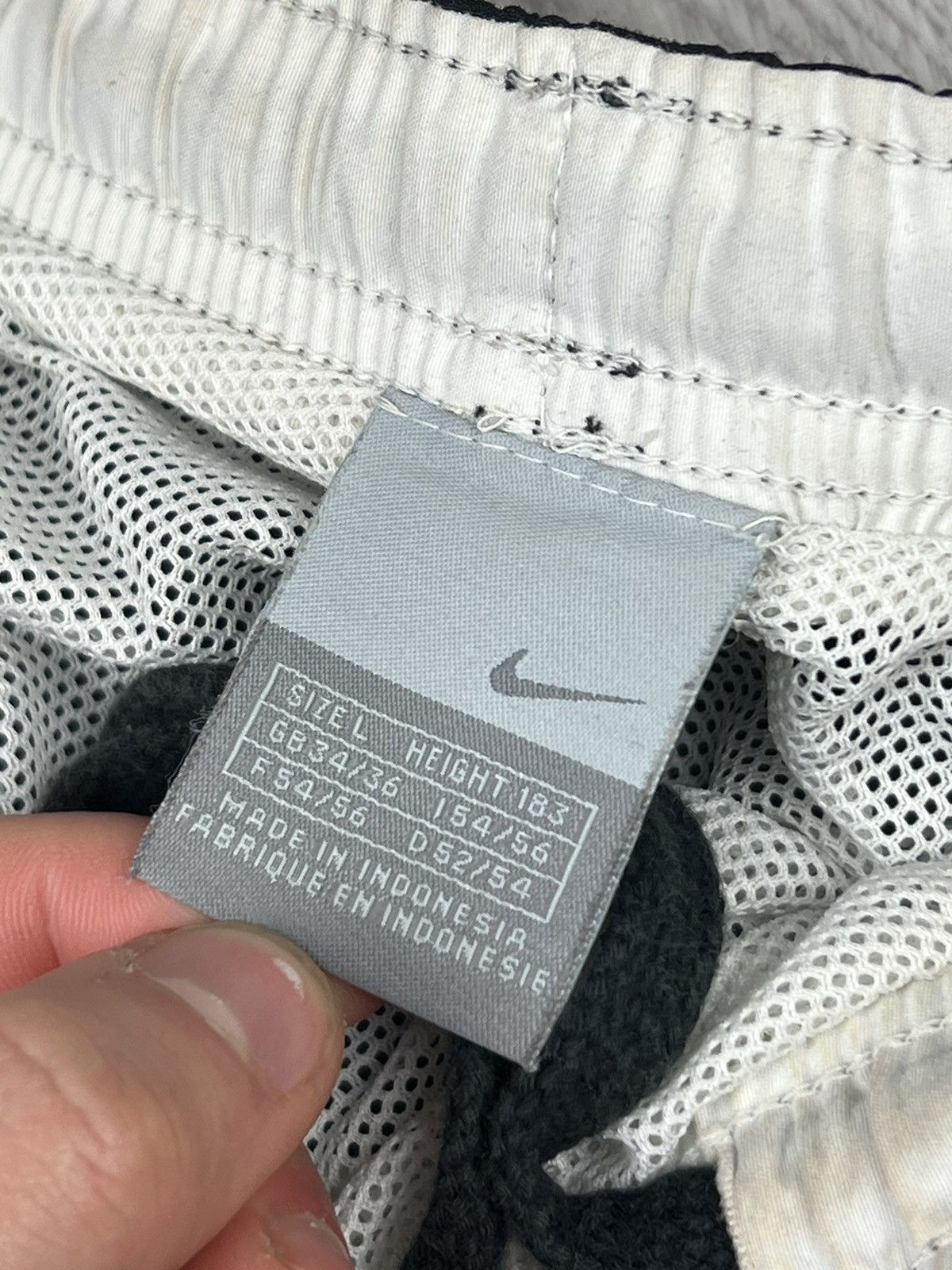 Nike Nike Shorts Vintage Size US 34 / EU 50 - 6 Thumbnail