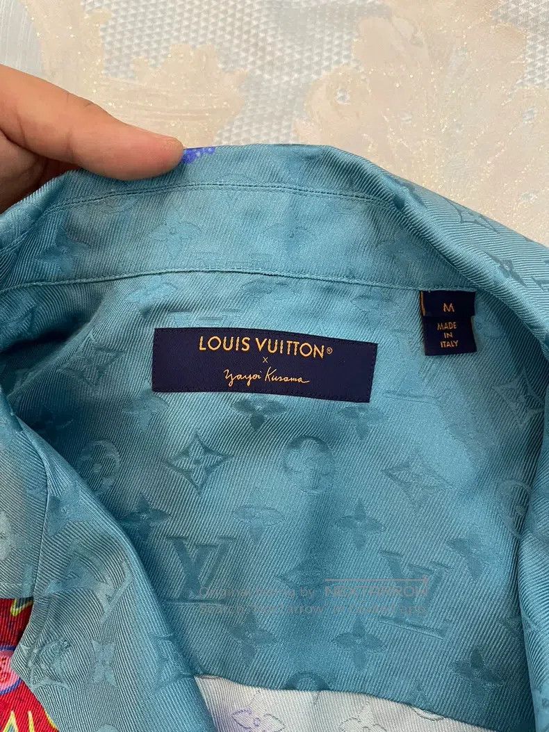 Louis Vuitton Louis Vuitton Full logo design jacket Size US M / EU 48-50 / 2 - 3 Thumbnail