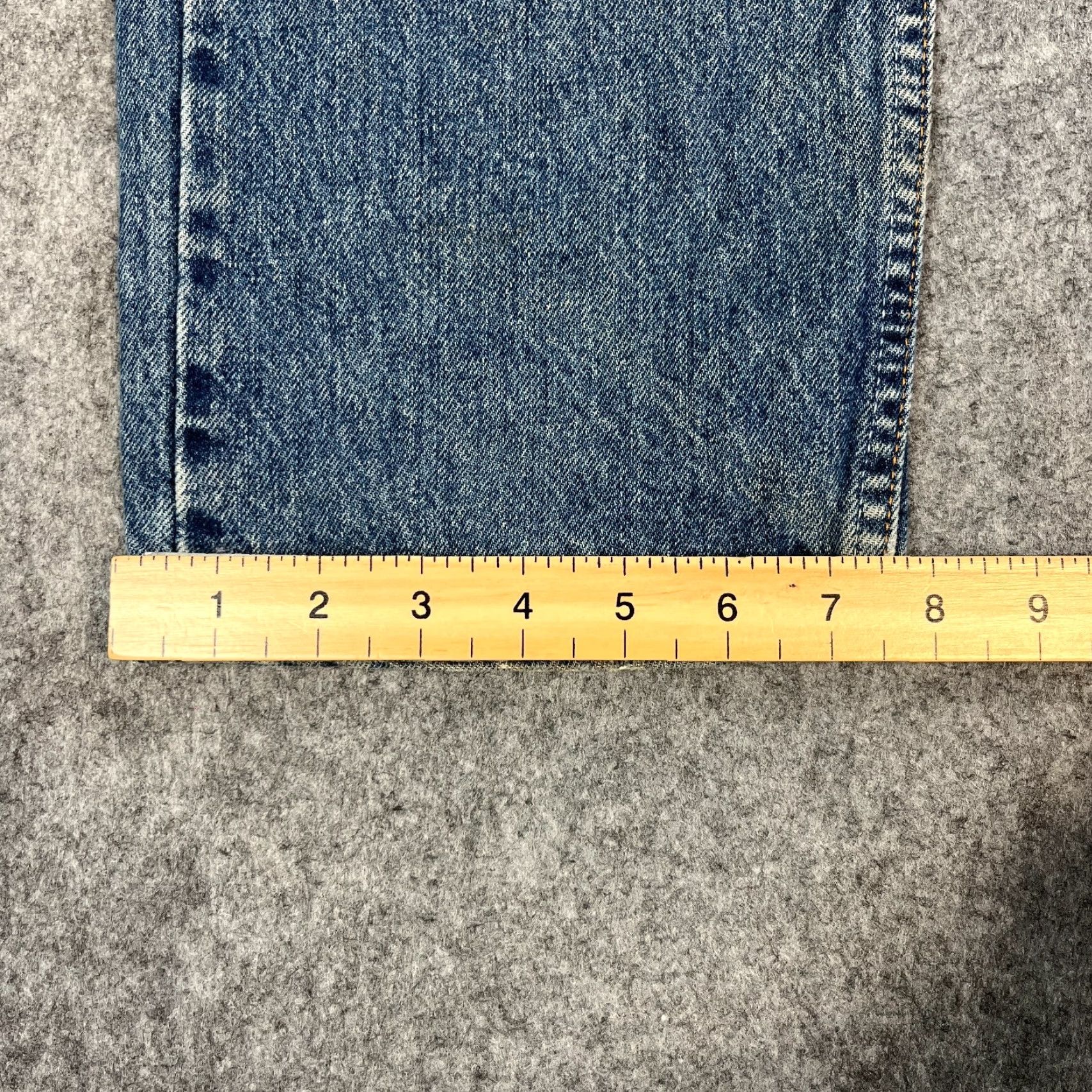 Levi's VINTAGE Levi's 615 Mens Jeans Regular Straight 36 30 Mid Blue Orange Tab 90s Men's Jeans Regular 36 Blue 5-Pocket Design Denim Cotton... Size US 36 / EU 52 - 3 Thumbnail