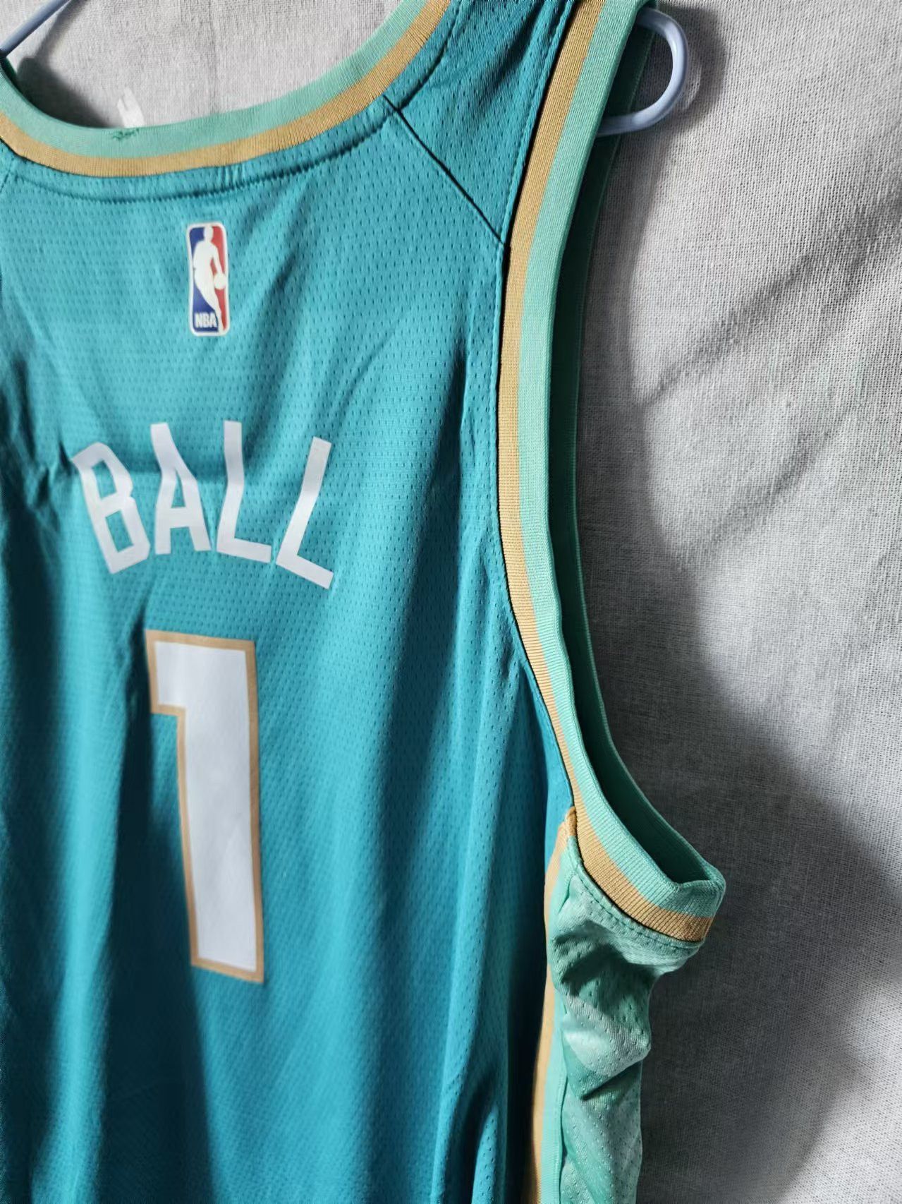 NBA Charlotte Hornets #2 LaMelo Ball Jersey City Edition Size US L / EU 52-54 / 3 - 4 Thumbnail