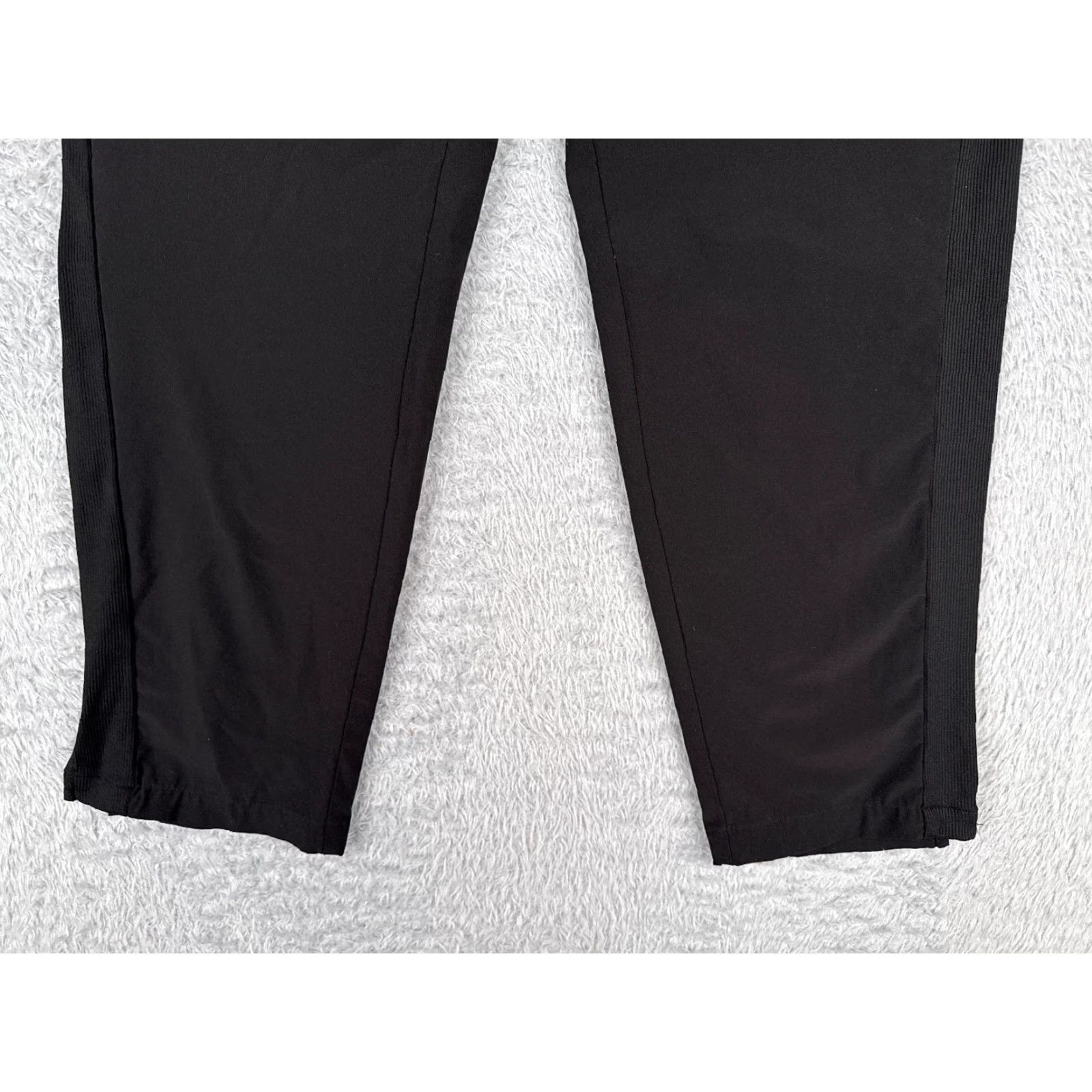 Vintage Chicos Women's Pants 2 Black Polyester Blend Stretch Straight Leg 30x26 Size 26" / US 2 / IT 38 - 2 Thumbnail