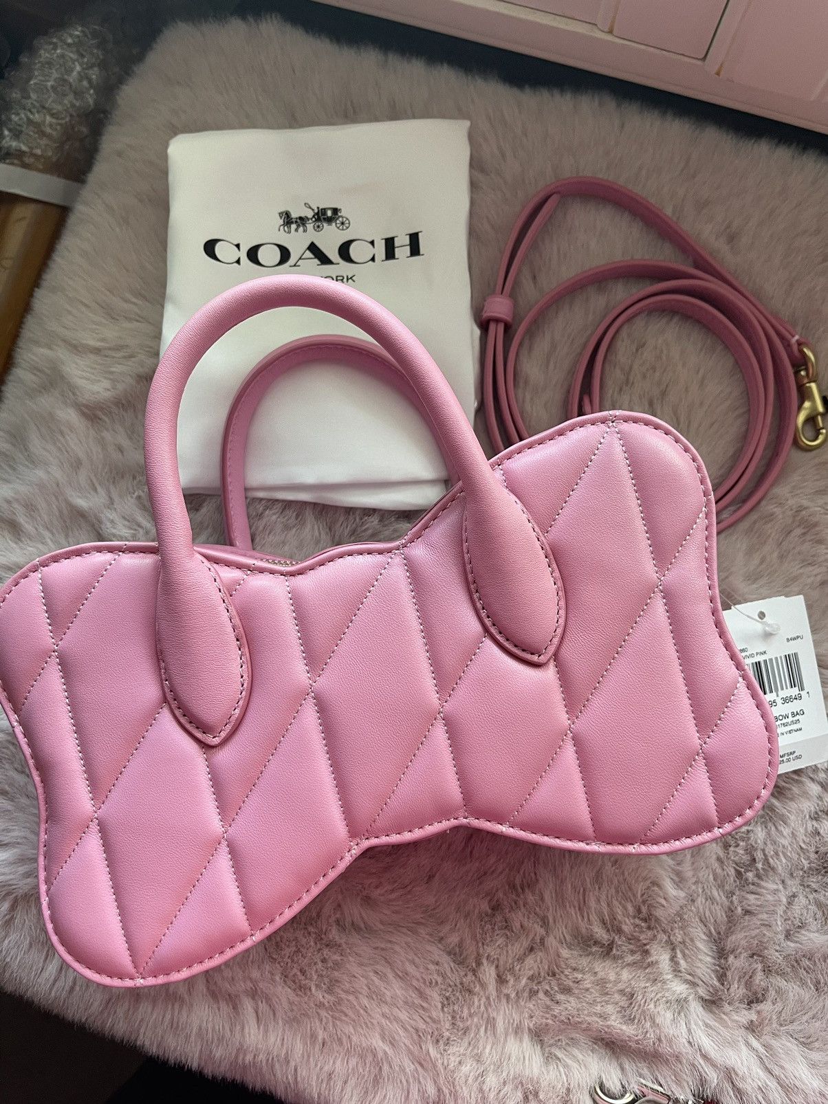 Coach Coach Bow Bag With Quilting cu860 pink Size ONE SIZE - 2 Thumbnail
