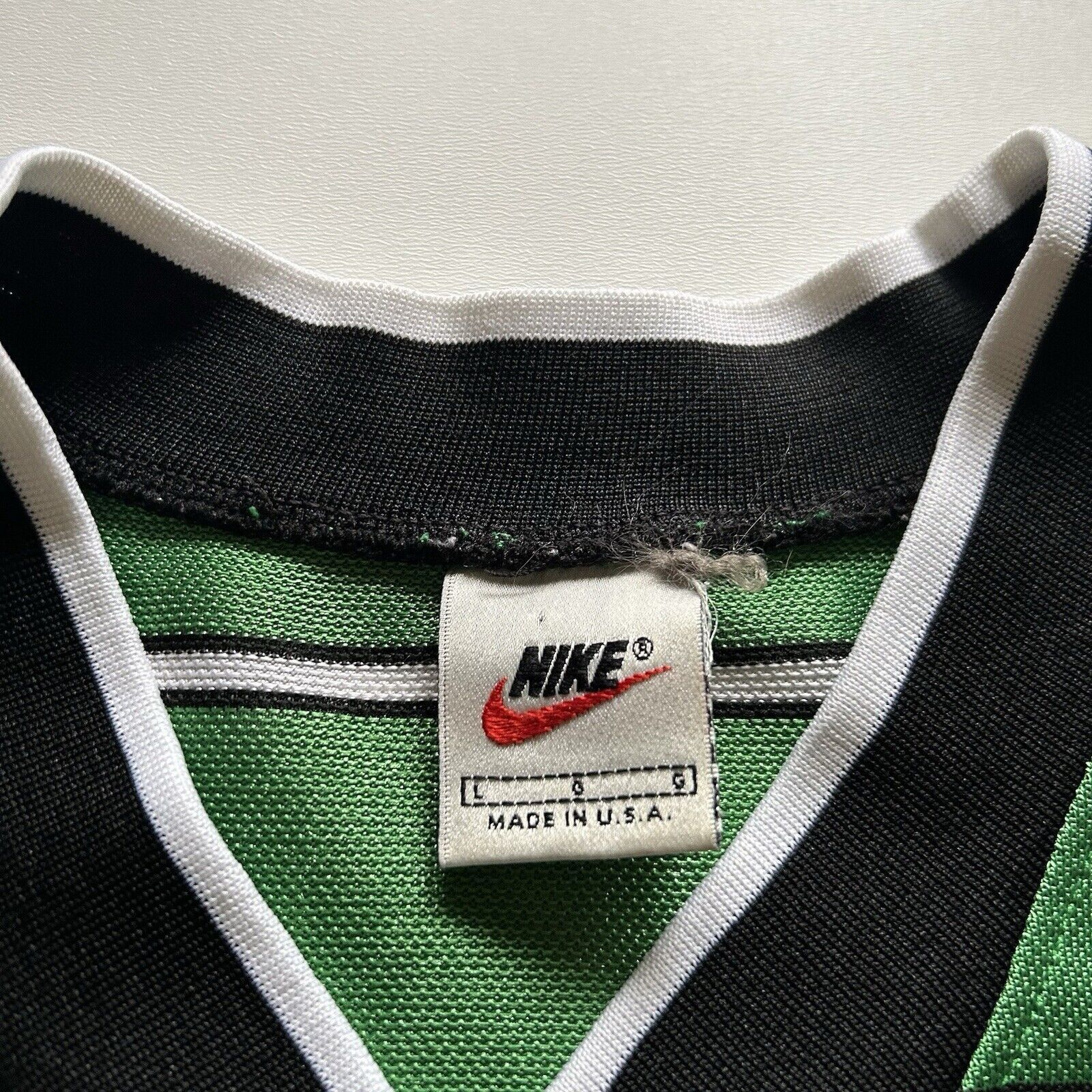 Nike Vintage 90s Nike Striped Mesh Jersey T Shirt Large Green Size US L / EU 52-54 / 3 - 7 Thumbnail