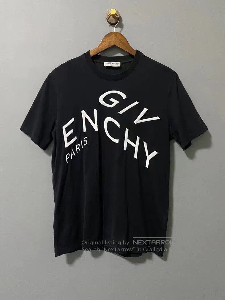 Givenchy Givenchy Letter Embroidered Black Short Sleeve Size US M / EU 48-50 / 2 - 1 Thumbnail