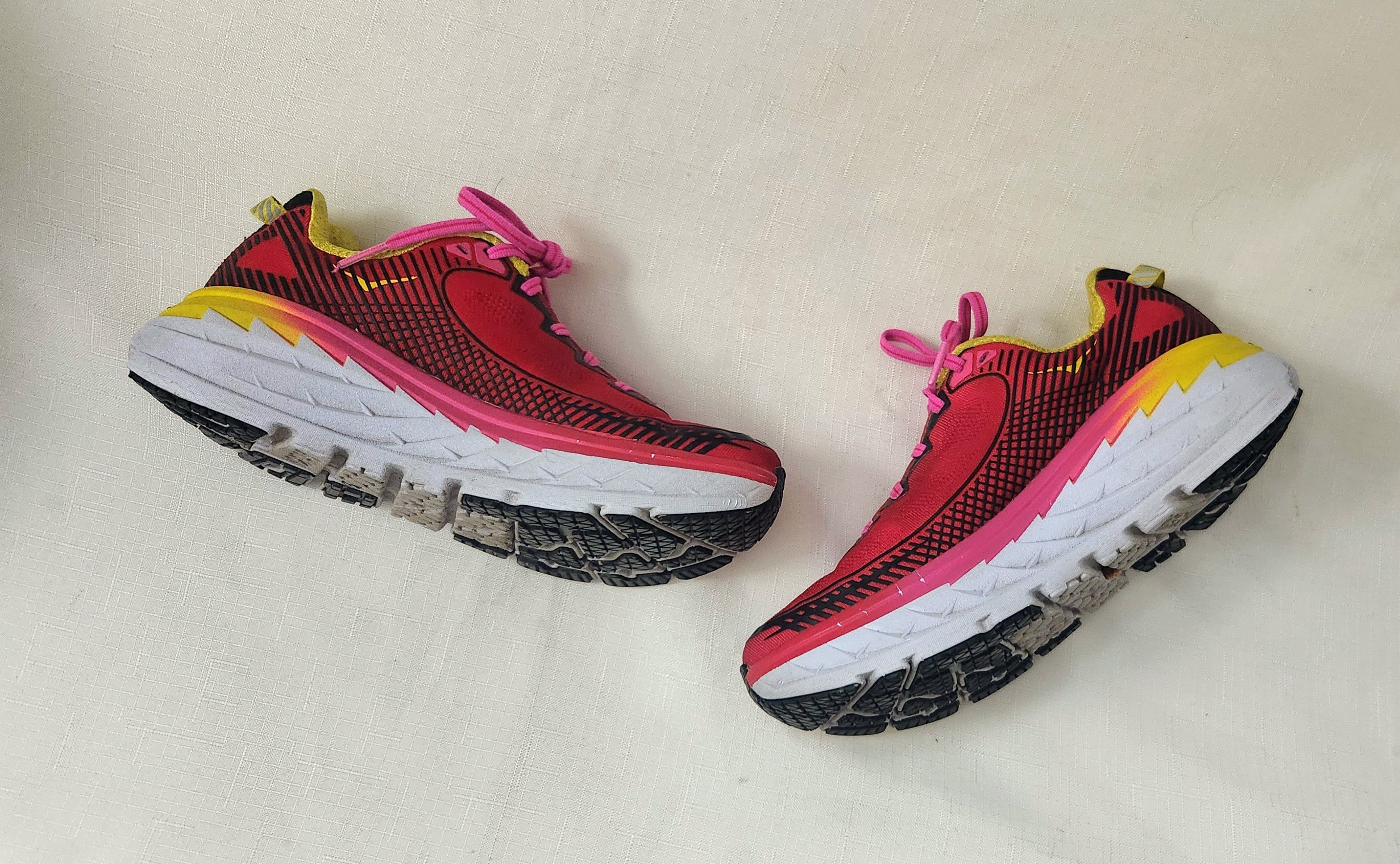 Hoka Hoka One One Bondi 5 Red Pink Running Walking 1014759 Sz 6 Size US 6 / IT 36 - 3 Thumbnail