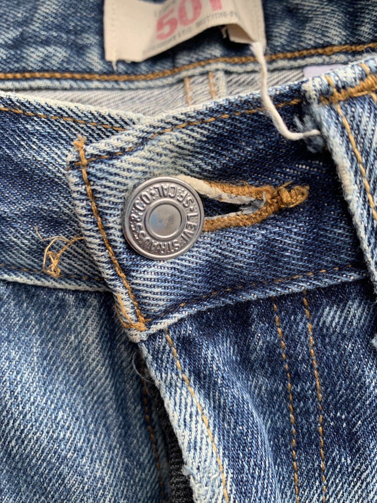 Levi's VINTAGE LEVIS 501 JEANS Size US 32 / EU 48 - 4 Thumbnail