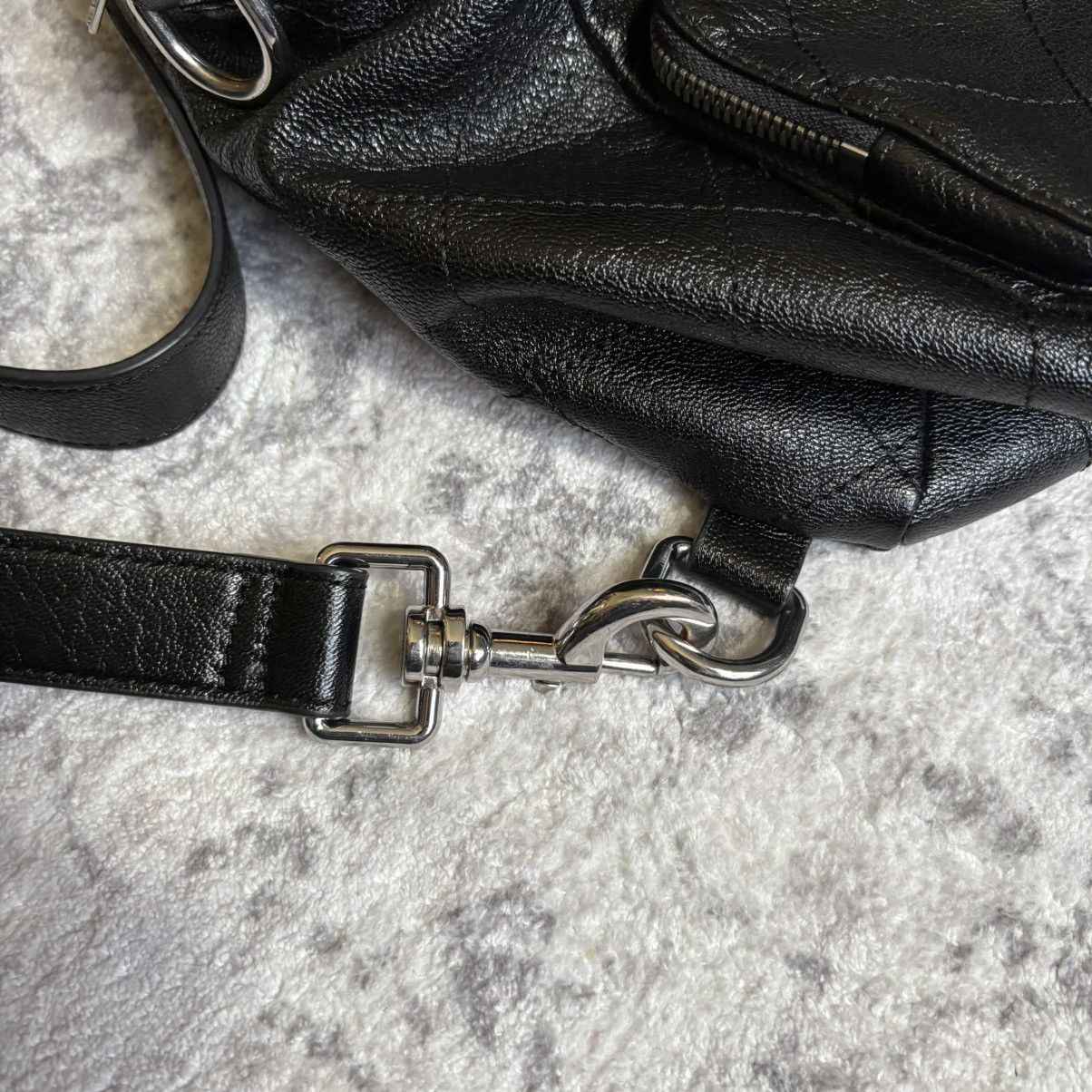 Alexander McQueen Alexander McQueen Patent Leather Quilted Side Bag Black Size ONE SIZE - 4 Thumbnail
