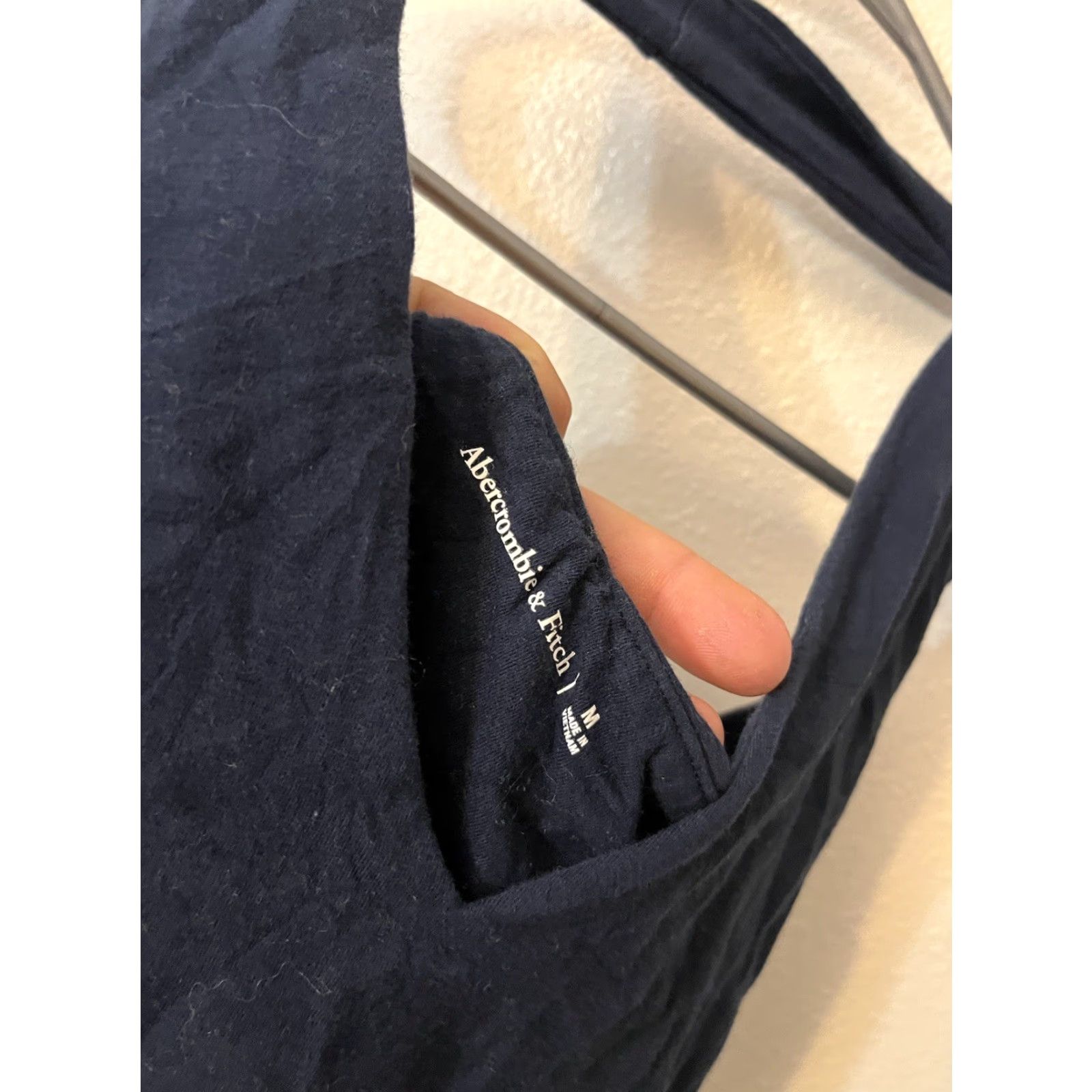 Abercrombie & Fitch Abercrombie & Fitch Halter Top Navy Blue Size Medium Size M / US 6-8 / IT 42-44 - 3 Thumbnail
