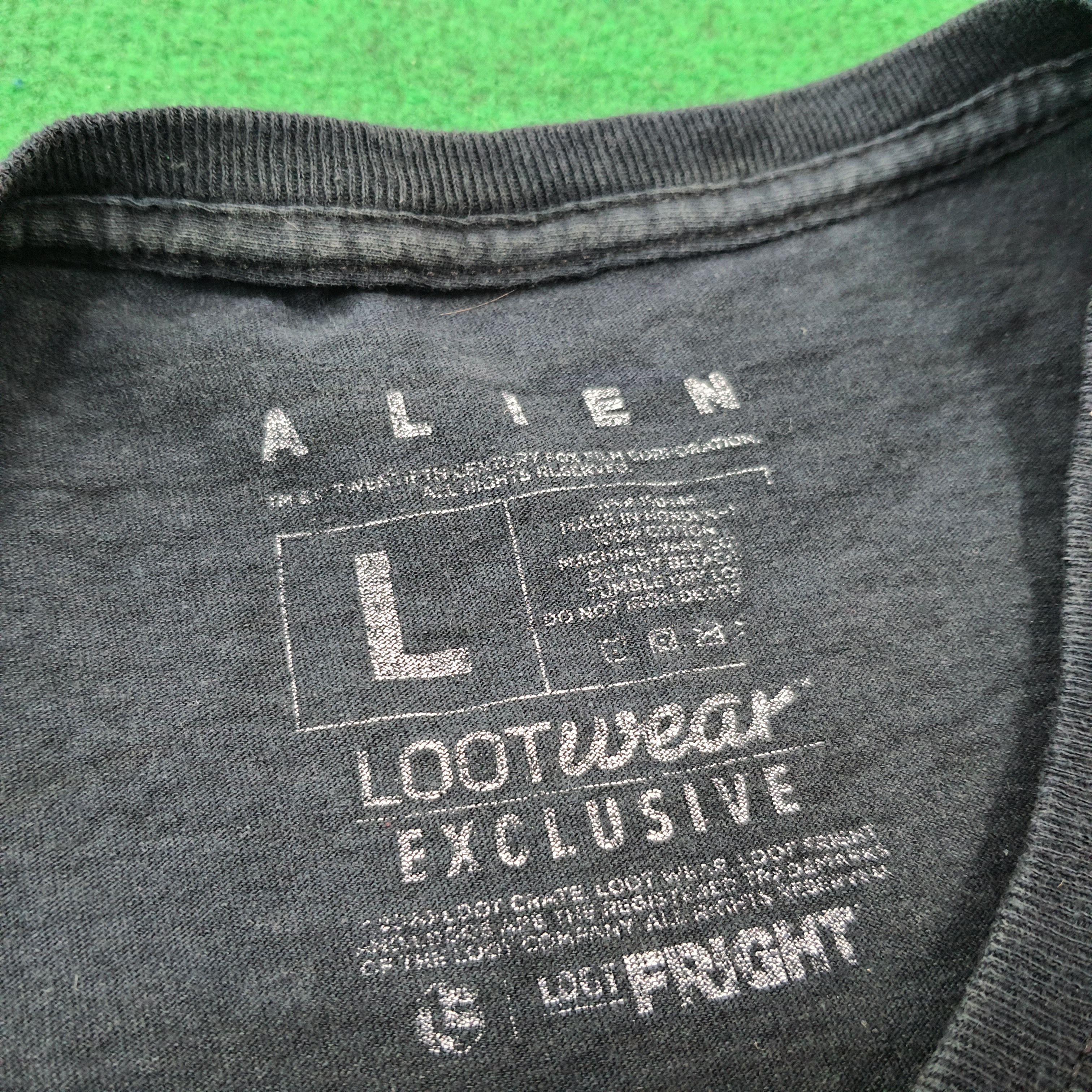 Vintage Vintage Alien American Movie Tshirt Size US L / EU 52-54 / 3 - 5 Thumbnail