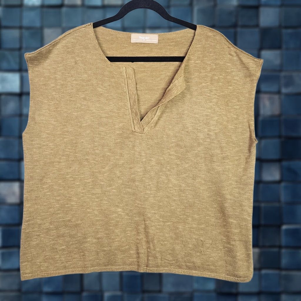 Free People Free People Womens Top Short Sleeve V-Neck Knit Box Yellow XS S Regular Shirt Tee L | 2006-2024 Era Size S / US 4 / IT 40 - 1 Thumbnail