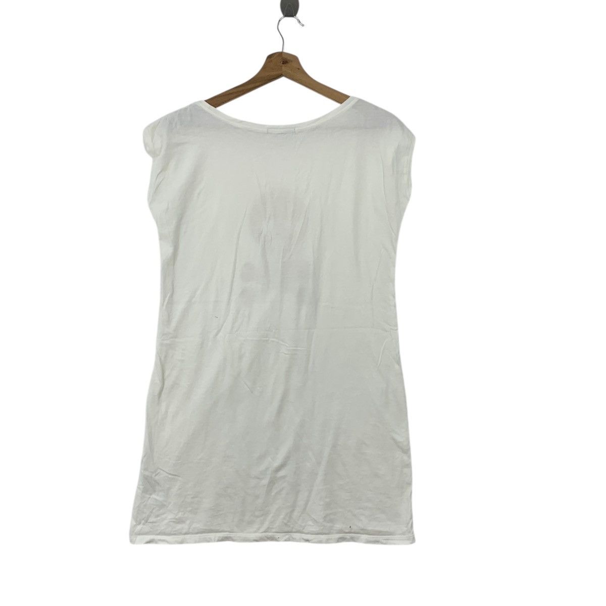 Uniqlo UNIQLO SKULL BONES Love Artwork Illustration Tee Shirt Size L / US 10 / IT 46 - 6 Thumbnail