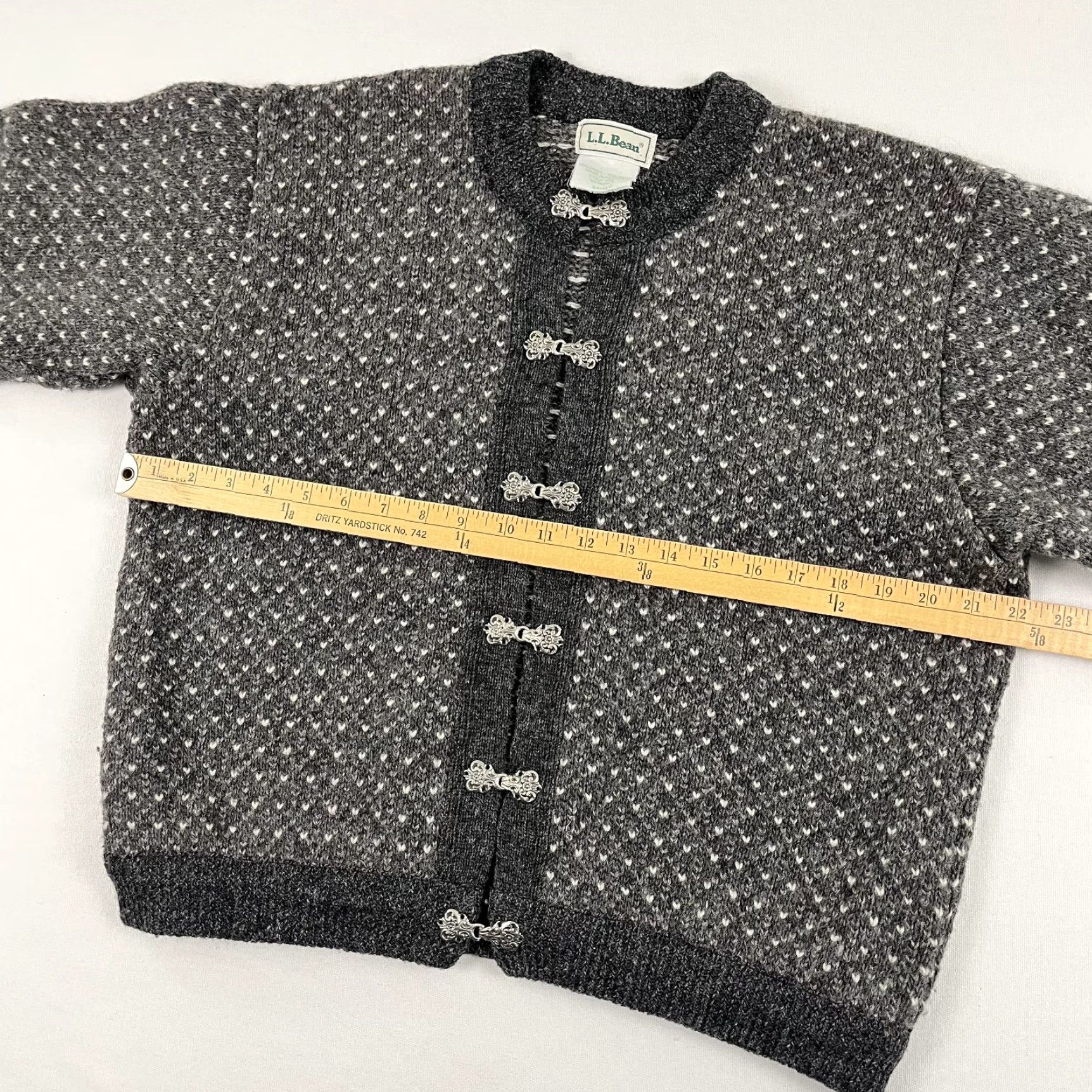 Vintage VTG L.L. Bean Cardigan Sweater Womens Small Gray Wool Birds Eye Metal Clasp Norway Ladies Size S / US 4 / IT 40 - 5 Thumbnail