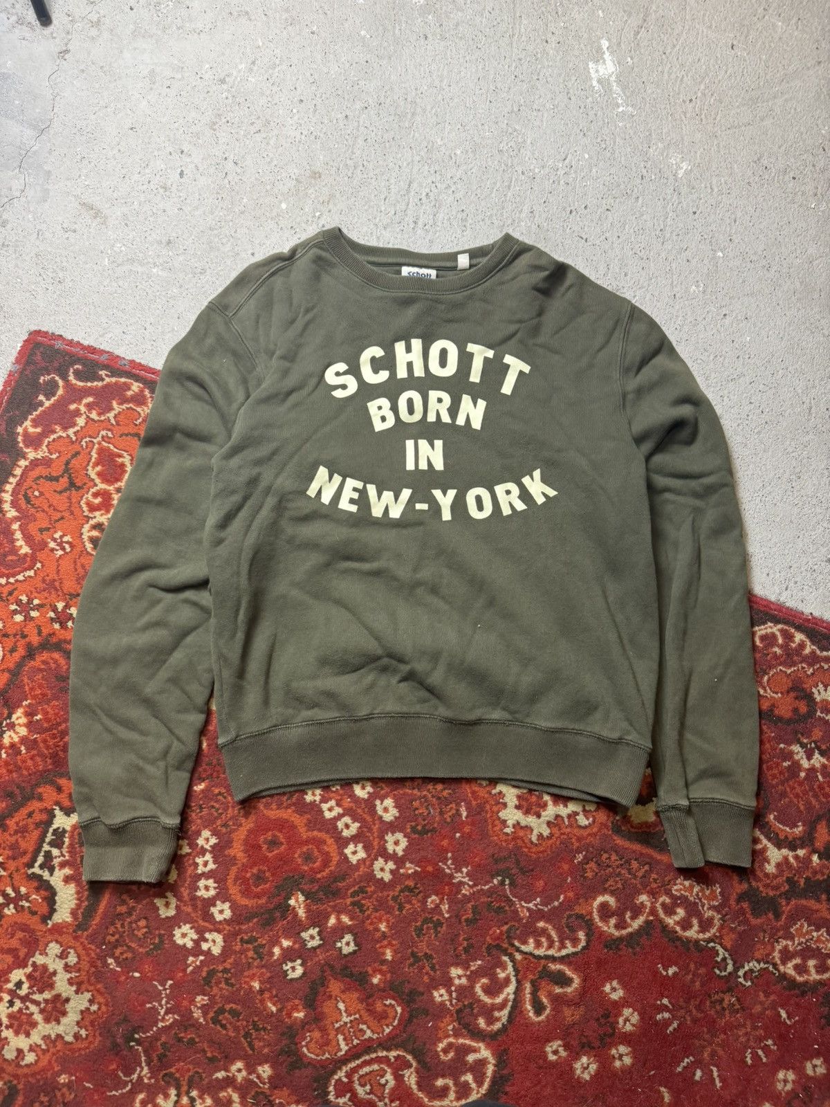 Schott × Vintage Vintage Y2K Schott Born In New York Big Logo Sweatshirt Size US L / EU 52-54 / 3 - 1 Thumbnail