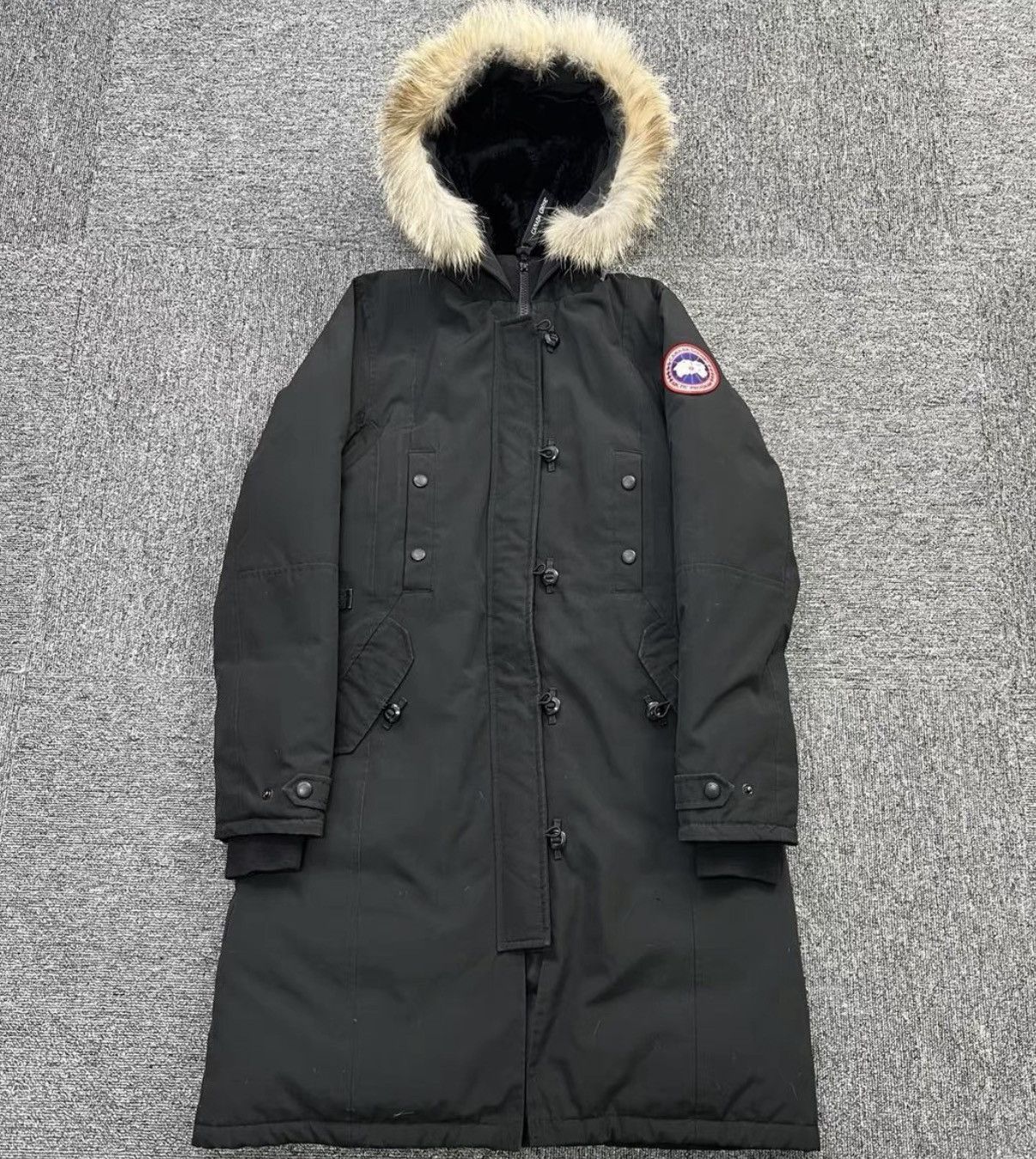 Canada Goose Canada Goose / Button Women's Parka Down Jacket K12 Size XS / US 0-2 / IT 36-38 - 1 Thumbnail