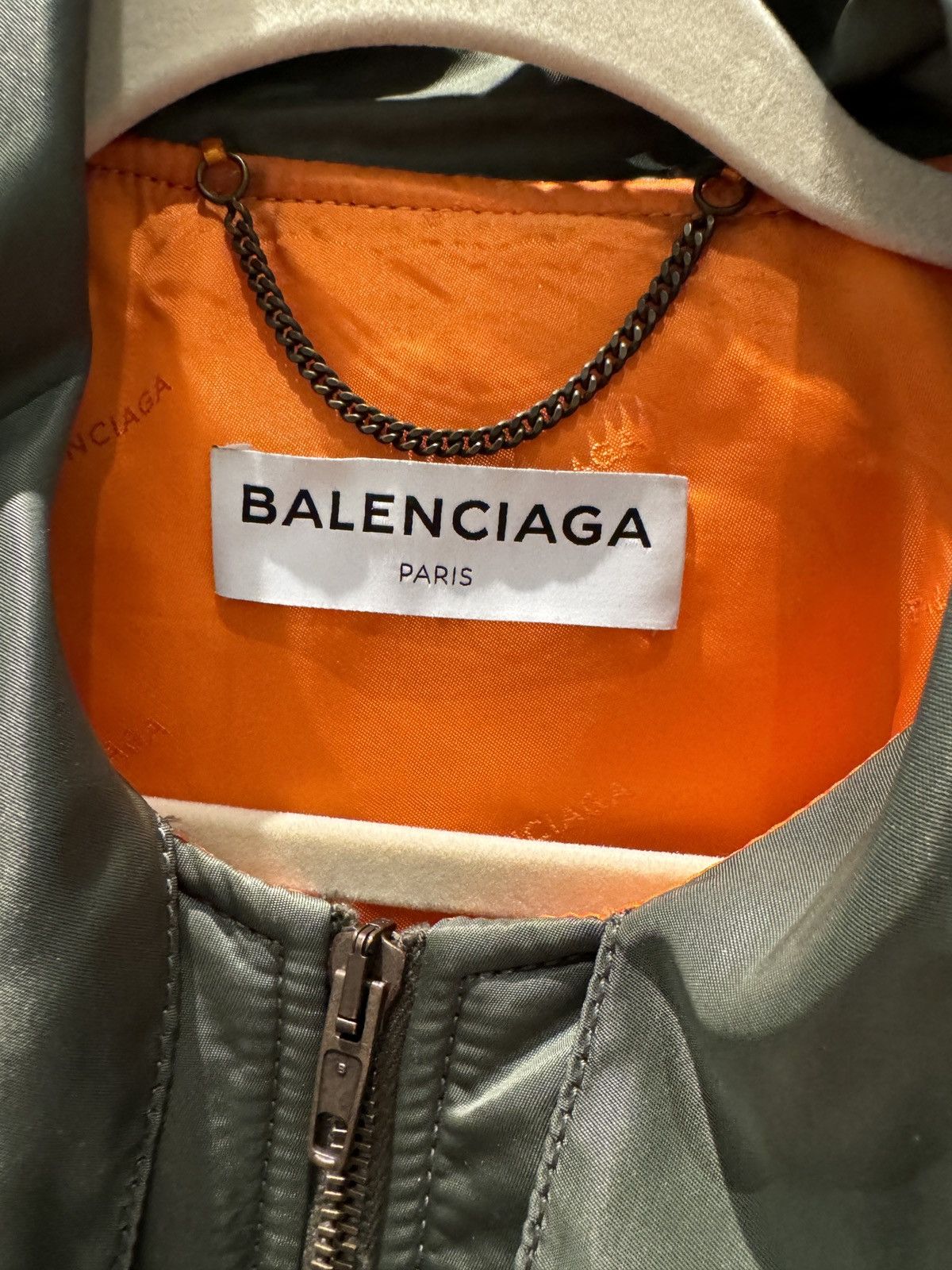 Balenciaga Balenciaga Cropped Olive Green Bomber Jacket Size XS / US 0-2 / IT 36-38 - 3 Thumbnail