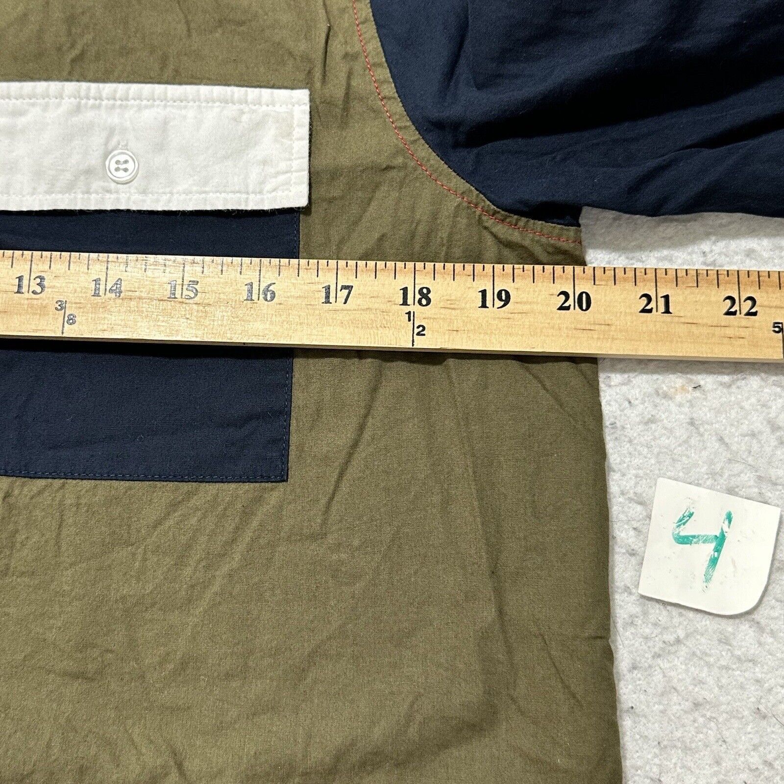 Other Fashion Nova Large Cropped Button Down Shirt Colorblock Size L / US 10 / IT 46 - 8 Thumbnail