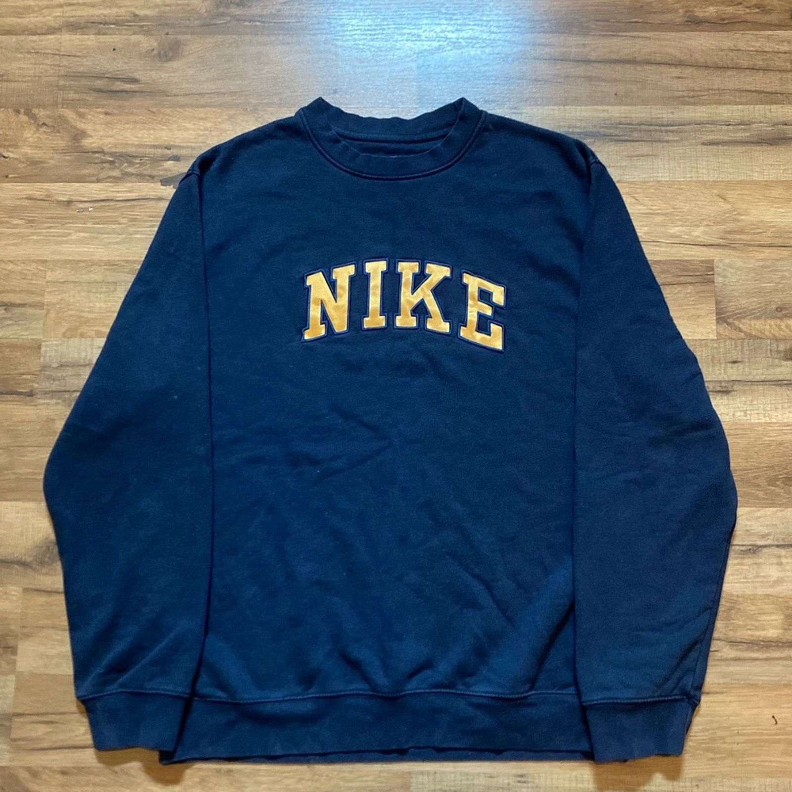 Nike Y2K Nike Spell Out Crewneck Size US L / EU 52-54 / 3 - 1 Thumbnail