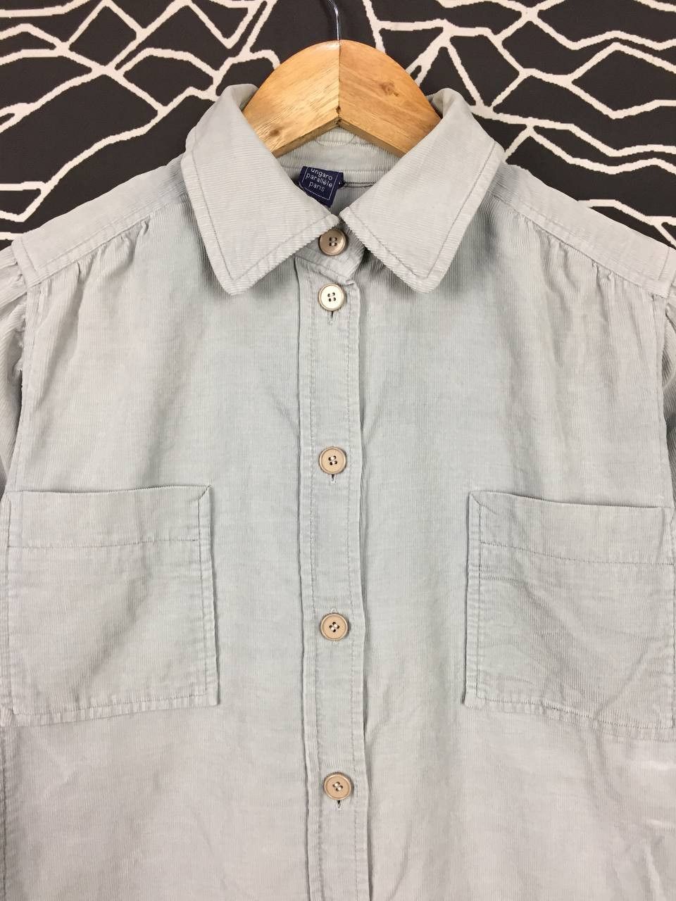 Ungaro Paris × Vintage Vtg Ungaro Parallele Paris Double Pocket Corduroy Shirt Size M / US 6-8 / IT 42-44 - 3 Thumbnail