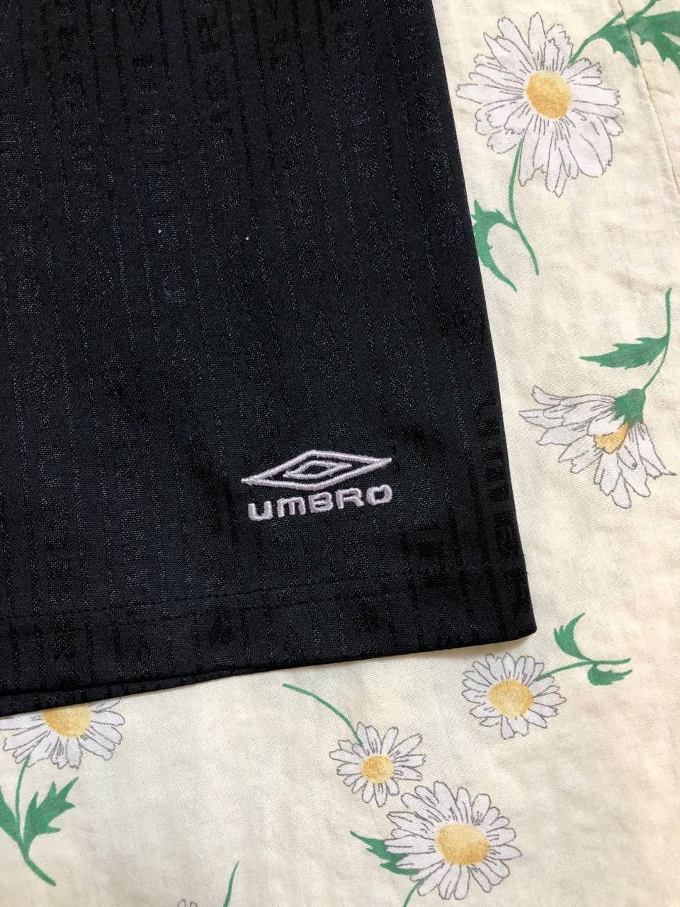 Umbro Vintage Umbro Logo Football Soccer Shorts Men's Size US 38 / EU 54 - 2 Thumbnail