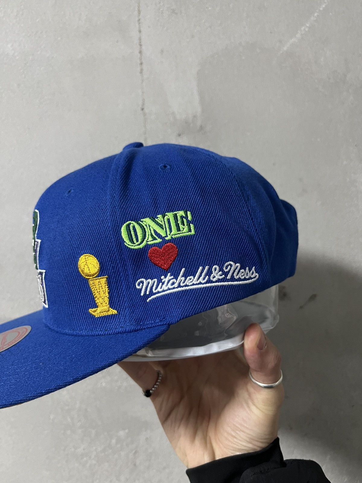 Mitchell & Ness Mitchell Ness NBA Milwaukee Bucks 2021 Champion Snapback Size ONE SIZE - 5 Thumbnail