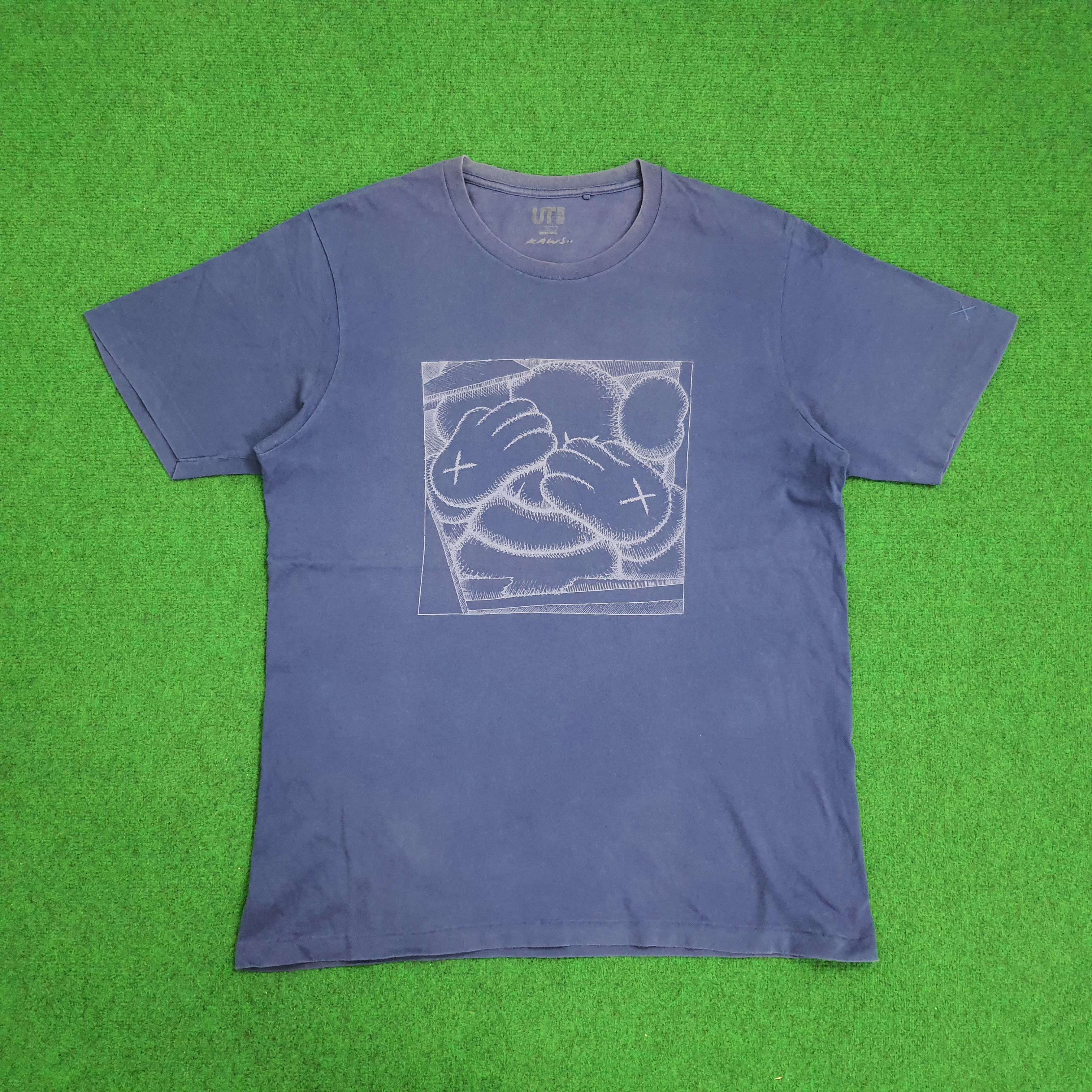 Kaws × Uniqlo Kaws x Uniqlo Tshirt Size US L / EU 52-54 / 3 - 1 Thumbnail