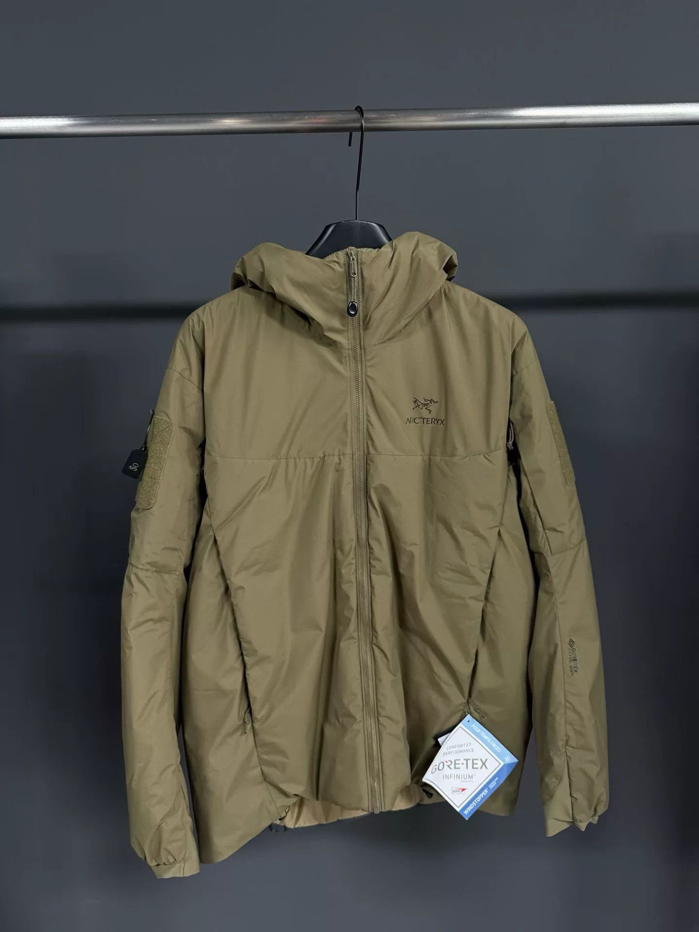 Arc'teryx Arc'teryx Hoodie L Men Size US L / EU 52-54 / 3 - 1 Thumbnail