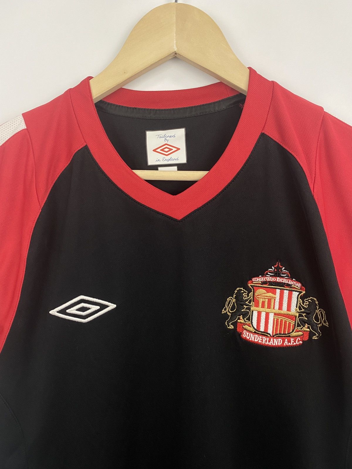 Umbro 🏴󠁧󠁢󠁥󠁮󠁧󠁿 Y2K Umbro Sunderland Soccer Jersey T-Shirt Blokecore Rare Size US S / EU 44-46 / 1 - 4 Thumbnail
