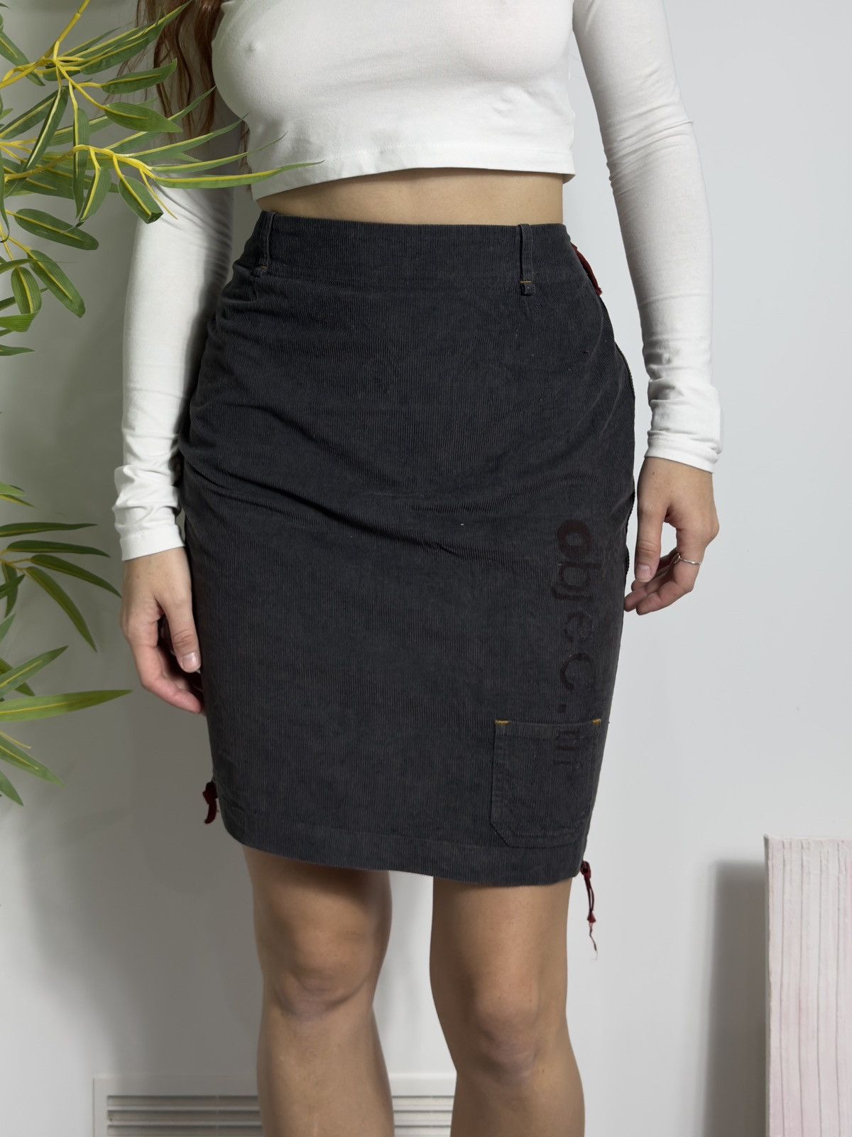 Cop Copine VINTAGE COP COPINE VELVET ZIP UP SKIRT Size 30" / US 8 / IT 44 - 2 Thumbnail
