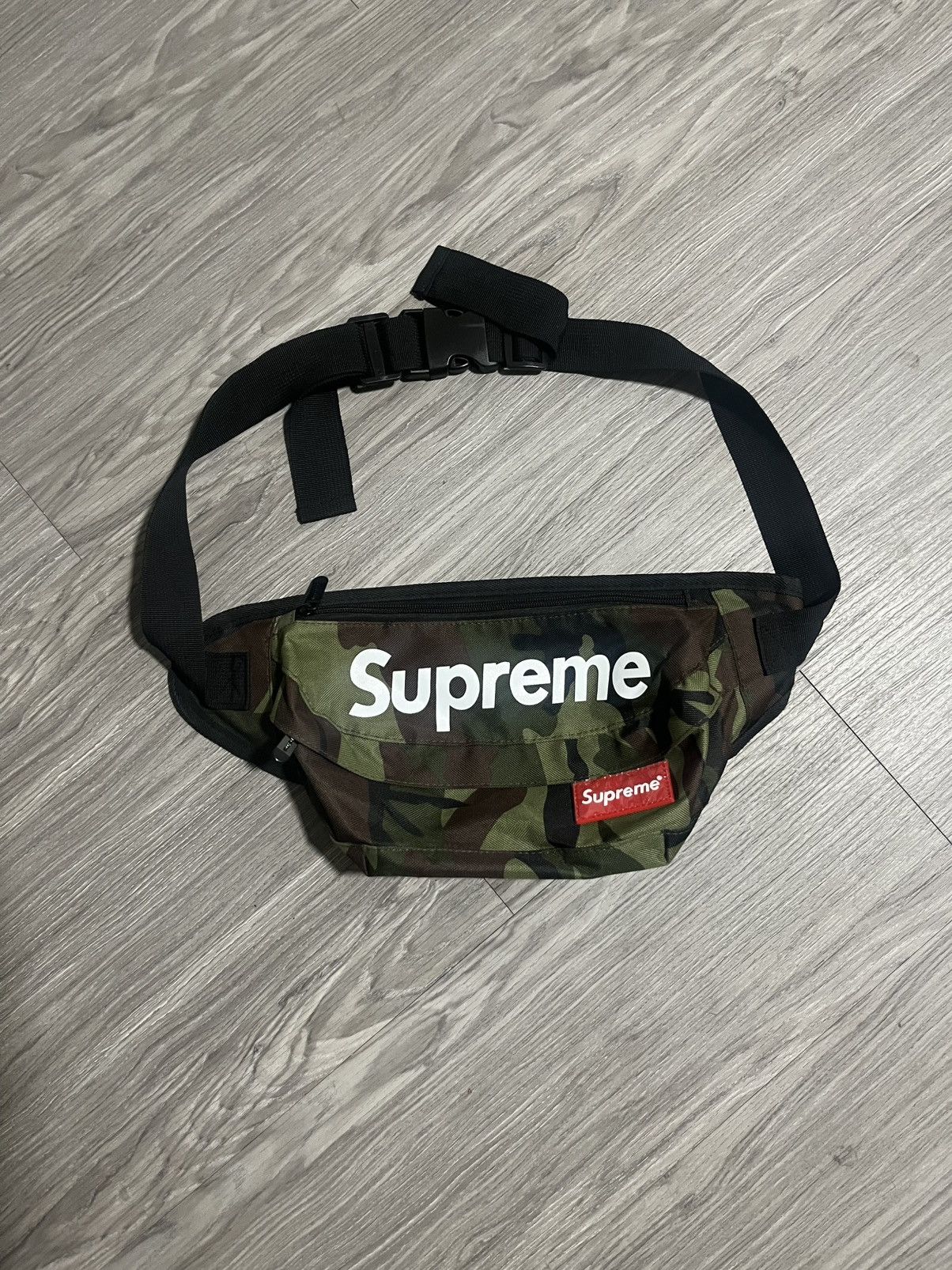 Supreme Supreme Camo Waist Bag Size ONE SIZE - 1 Thumbnail