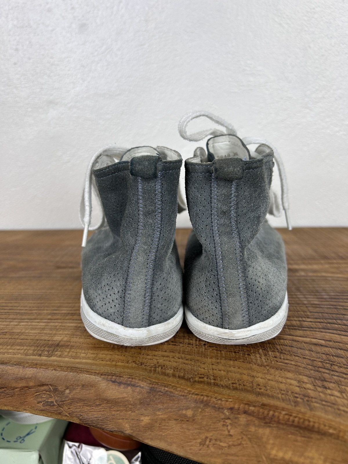 Prada Prada Sport Grey Suede Leather Eyelet Detail High Top 39 Size US 9 / IT 39 - 16 Thumbnail