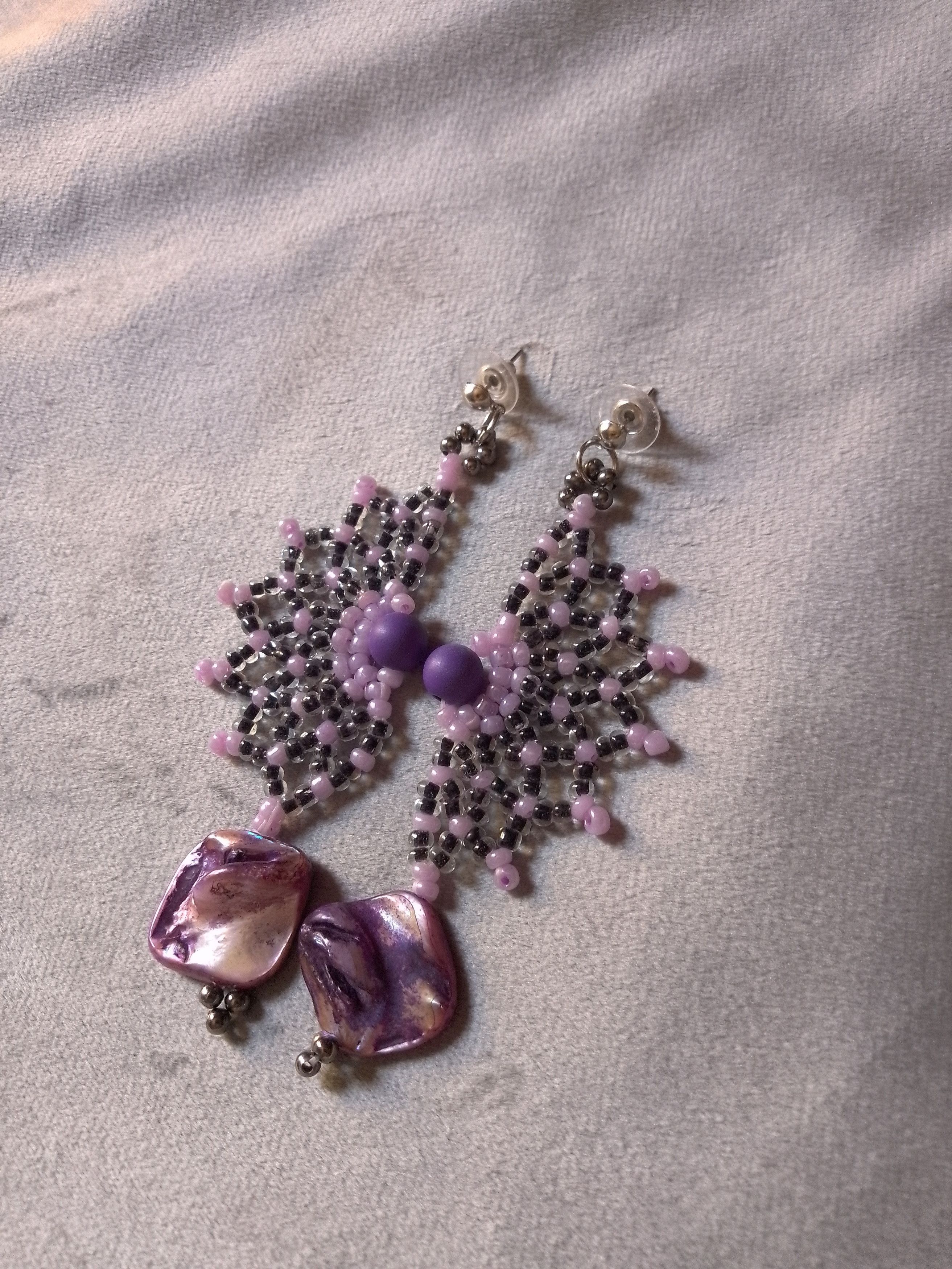 Handmade Earrings Netted Black Purple Mother of pearl gemstone dangle Size ONE SIZE - 4 Thumbnail