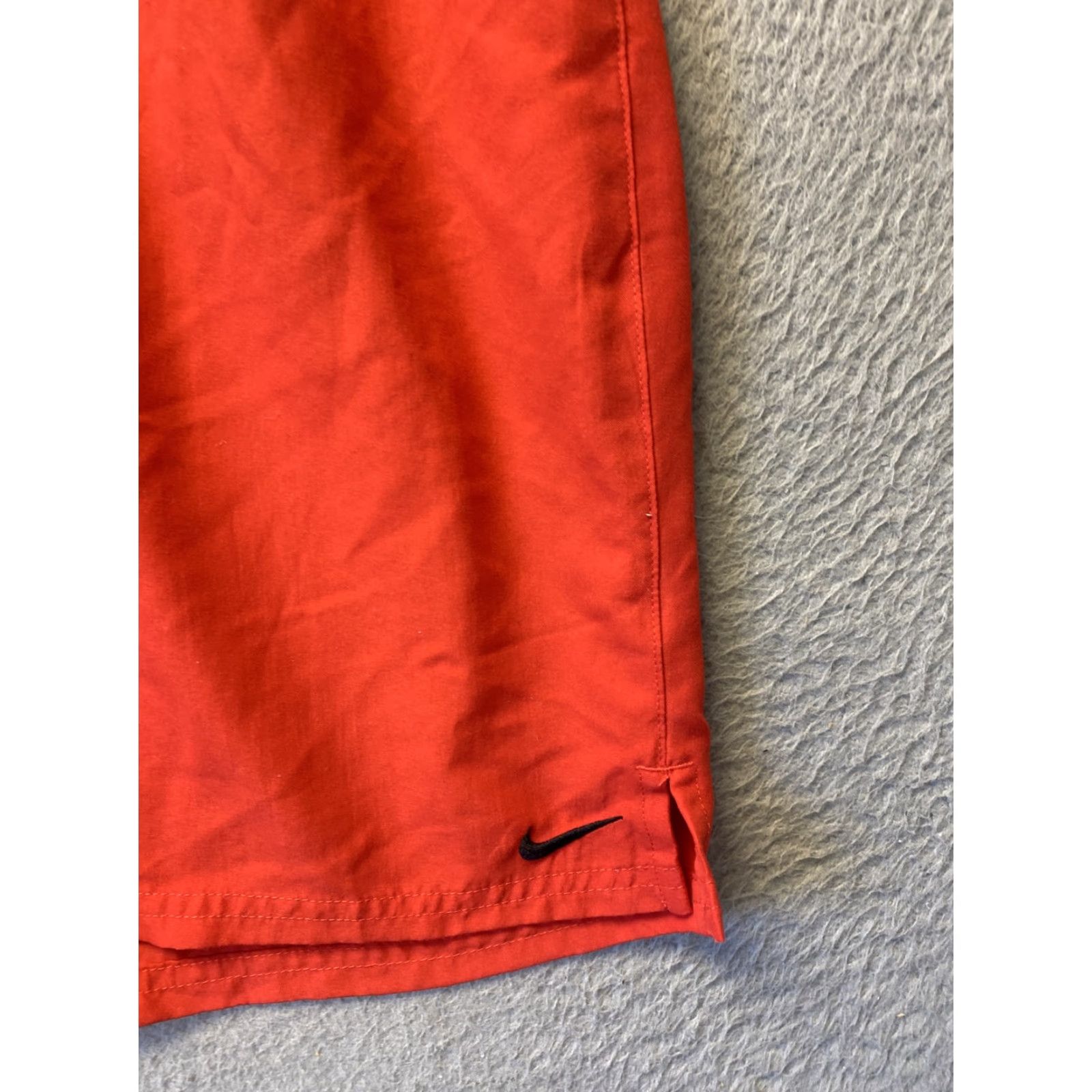 Nike Nike Activewear Shorts Mens M Dry-Fit Elastic Waist Red 18/20 59-61 Basketball Gym Running Size US 31 - 2 Thumbnail
