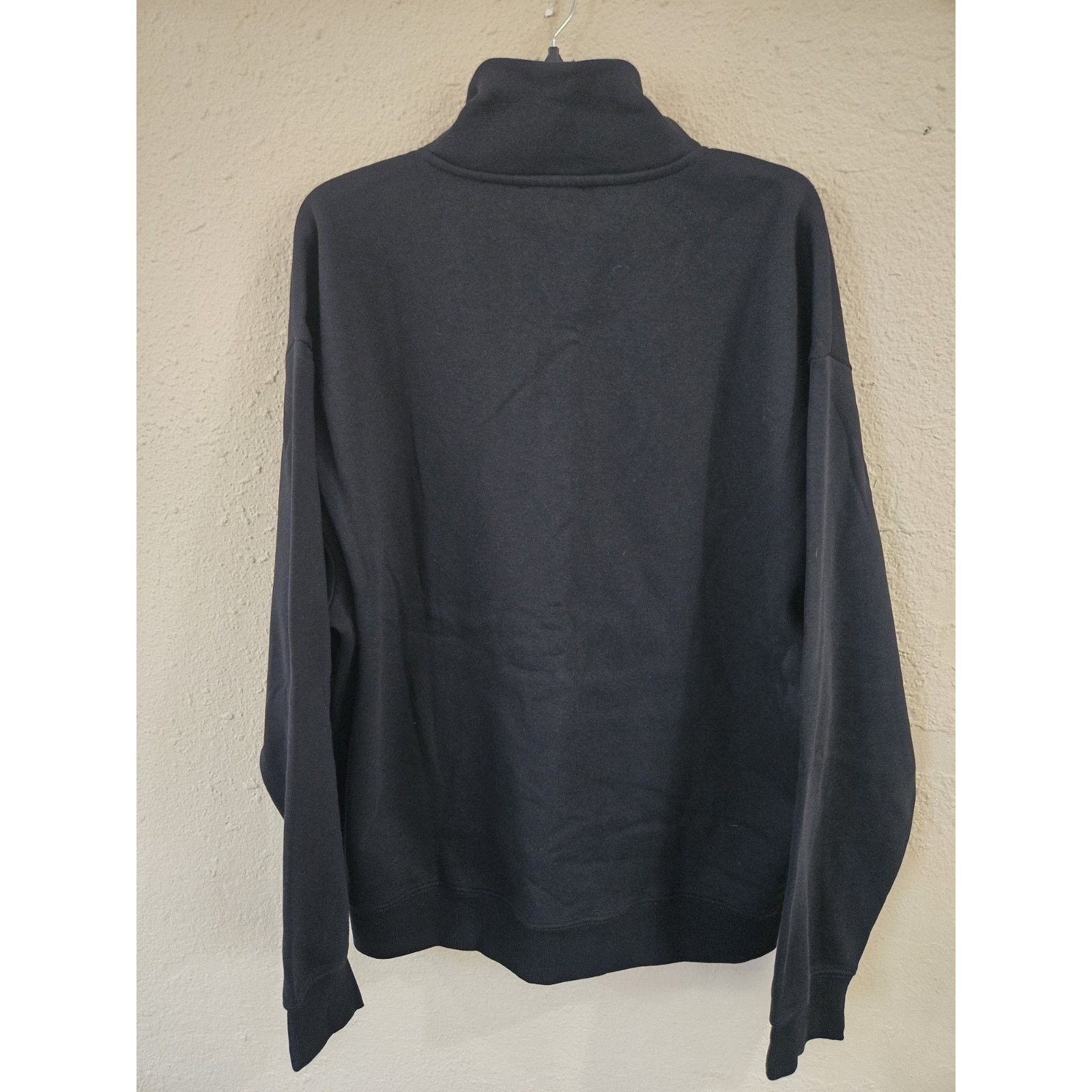True Religion True Religion Black Relaxed Mock 1/4 Zip Sweatshirt, M $129 Size US M / EU 48-50 / 2 - 2 Thumbnail
