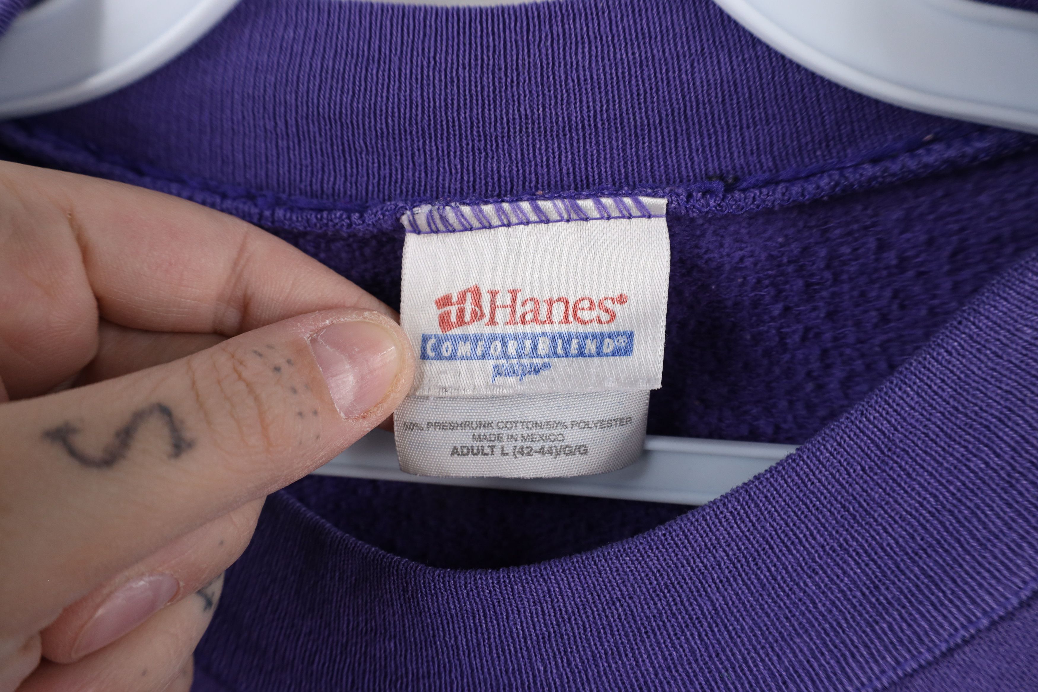 Vintage Vintage 90s Streetwear Alaska Polar Bear Sweatshirt Size L / US 10 / IT 46 - 11 Thumbnail