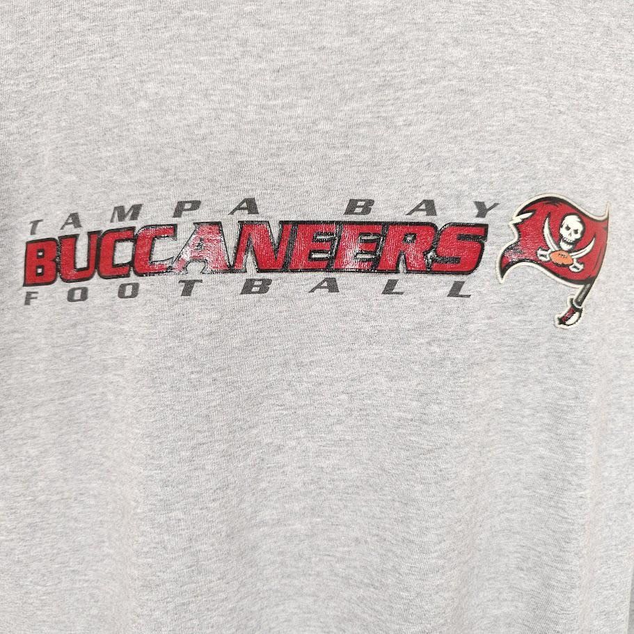 Vintage Vintage Tampa Bay Buccaneers T Shirt Mens Size Medium Gray Size US M / EU 48-50 / 2 - 2 Thumbnail