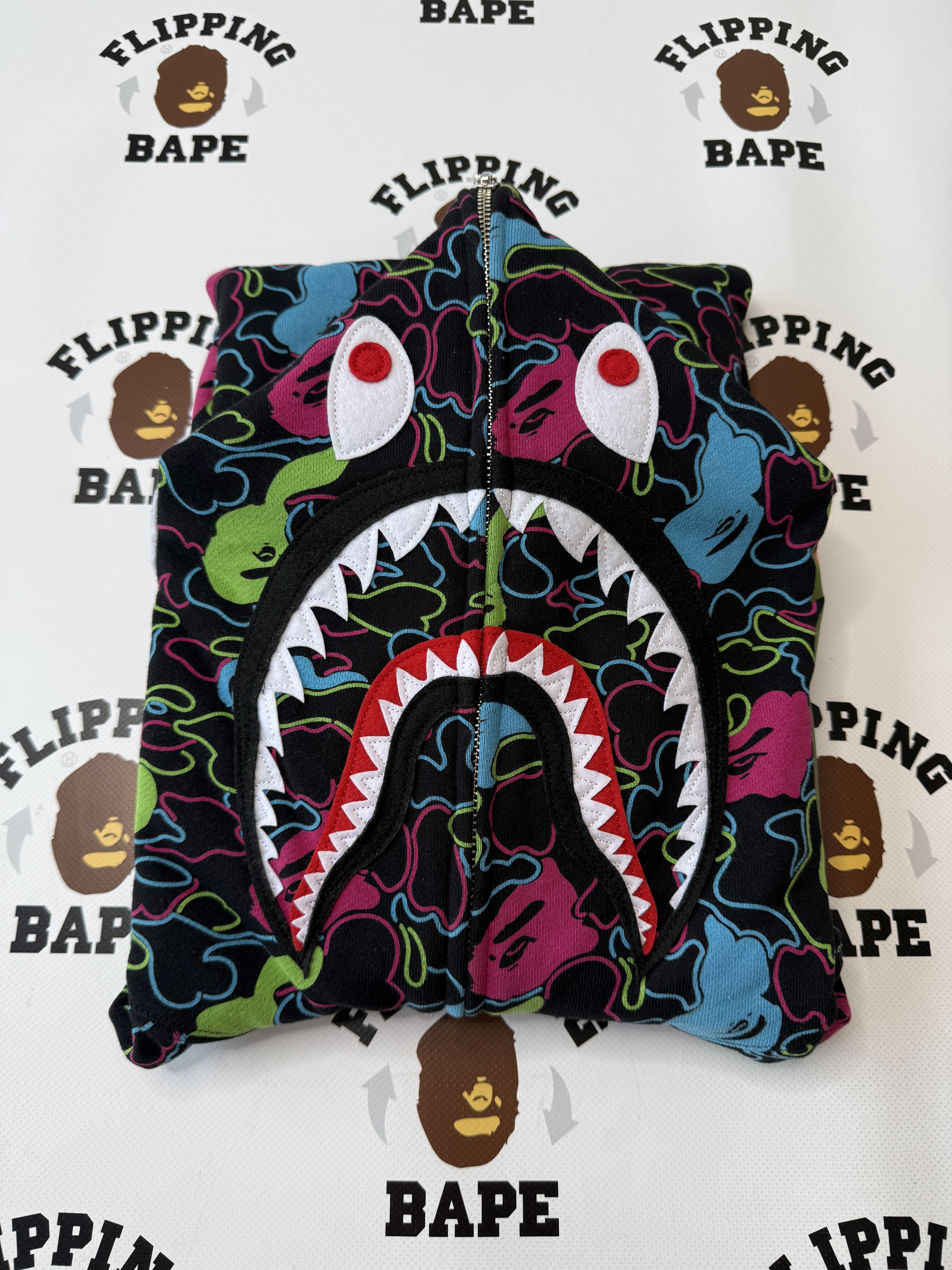 Bape BAPE LAS VEGAS SEPARATE SHARK FULL ZIP HOODIE Size US M / EU 48-50 / 2 - 16 Thumbnail