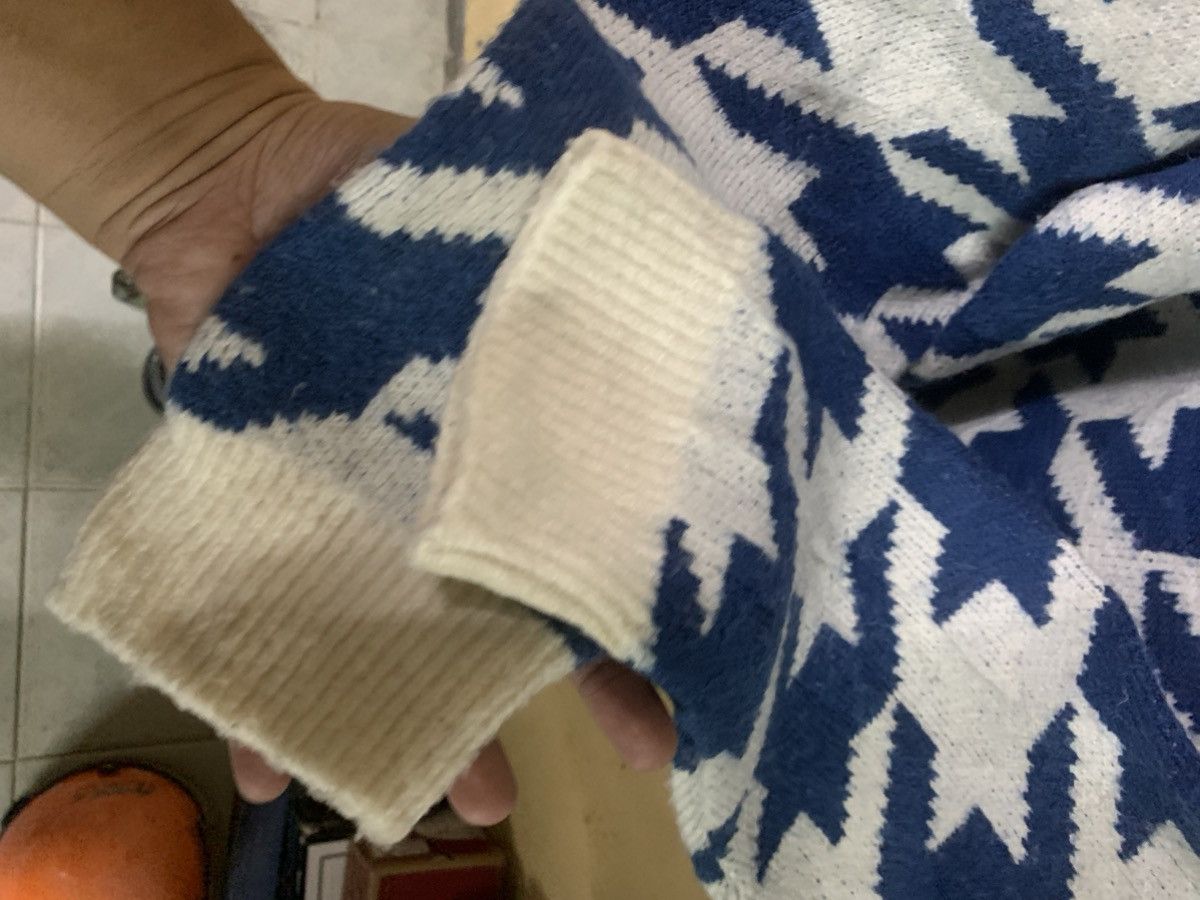 Japanese Brand × Vintage Vintage Blue White Knitwear Sweatshirt Nice Colour Size US XL / EU 56 / 4 - 7 Thumbnail