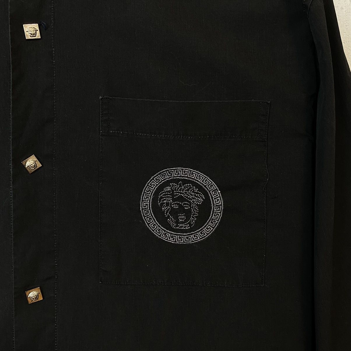 Versace Rare Vintage Versace Shirt Medusa Big Logo Size M Size US M / EU 48-50 / 2 - 3 Thumbnail