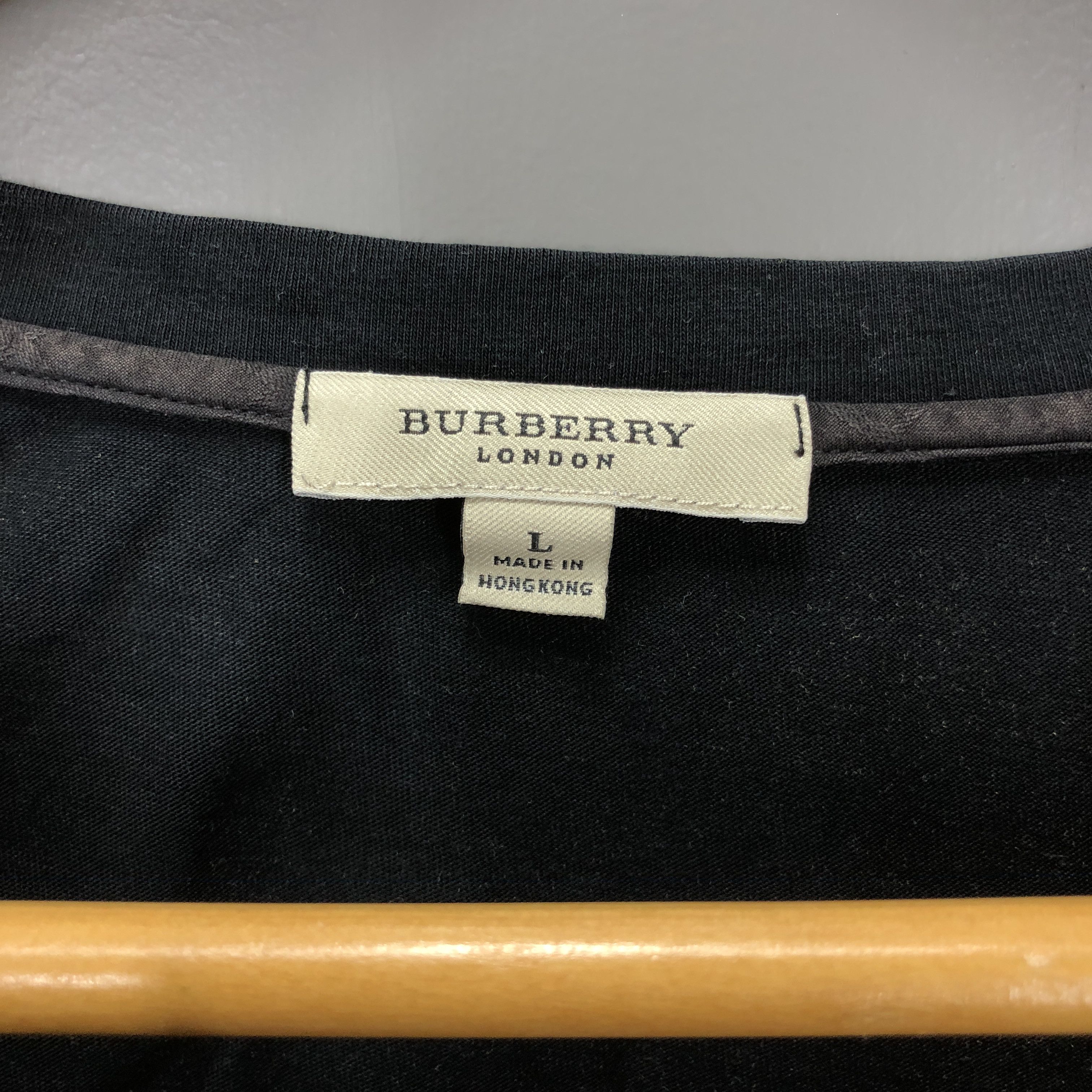 Burberry BURBERRY LONDON Small Logo T Shirt #1605/02 Size S / US 4 / IT 40 - 4 Thumbnail